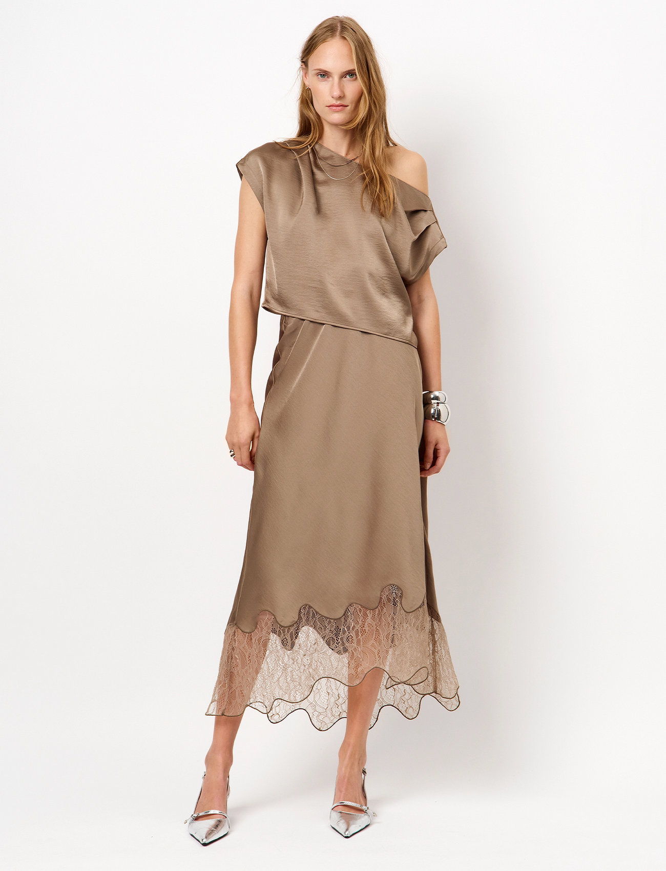 Dante6 Dante6-Amour Satin Lace Detail Skirt - Brown - 40