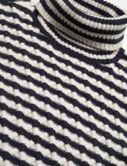 Dante6 - D6Veneto stripe turtle sweater - rullekraver - butter cream - 5