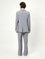 Dante6 - D6Fynn tailored pants - raka byxor - pure grey - 4