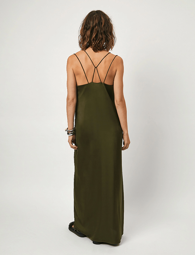 Dante6 - D6Loan satin dress - schlupfkleider - jungle leaf - 4