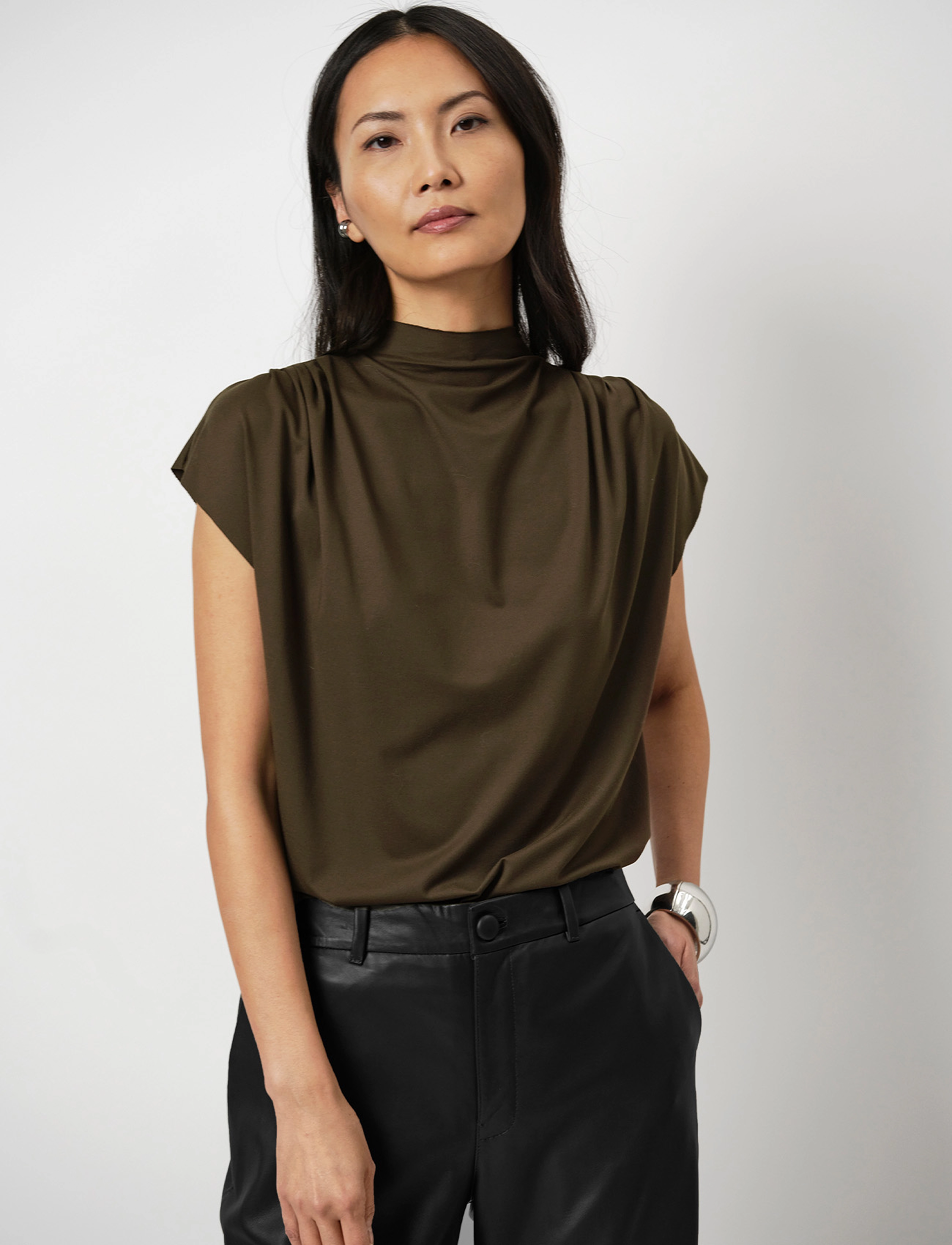 Dante6 - Cyra drapey top - olive vine - 2