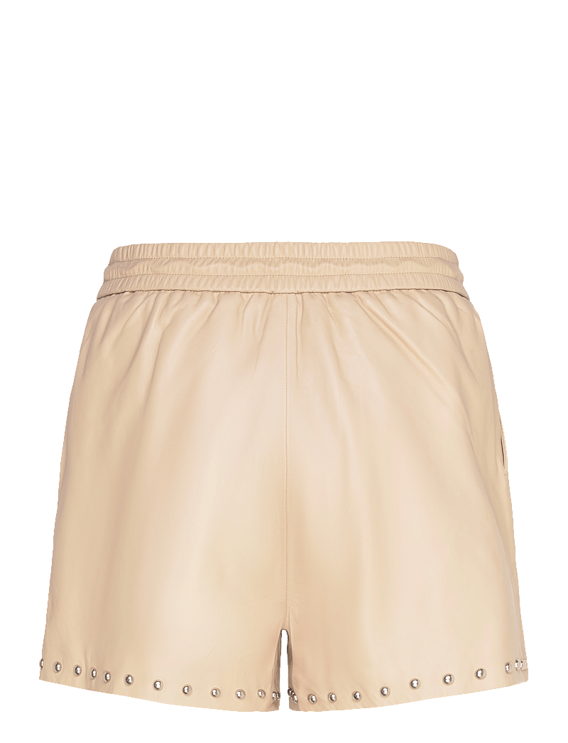 Dante6 - Dante6-Ginger studded leather shorts - nahast lühikesed püksid - sesame beige - 2