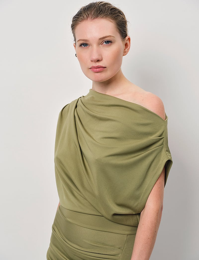 Dante6 - Dante6-Jett off-shoulder jersey dress - maxiklänningar - olive glow - 3
