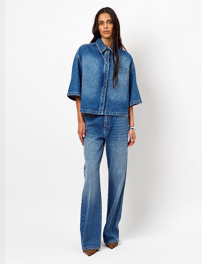 Dante6 - Dante6-Daisy rhinestone denim shirt - jeansskjortor - vintage blue - 0