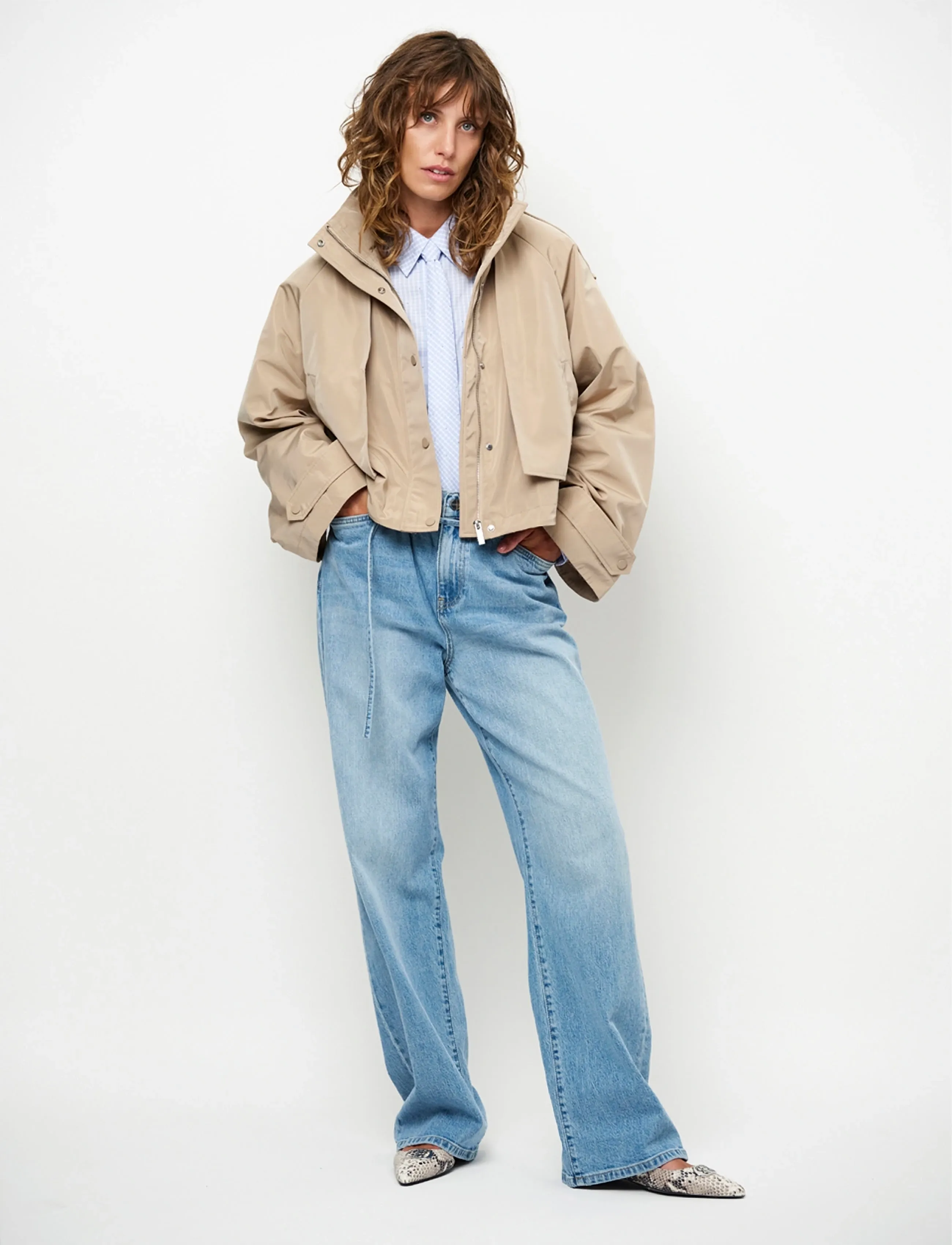 Dante6 Dante6-Duane cape cropped trenchcoat - Keskhooaja stiil - SAND BEIGE / beige