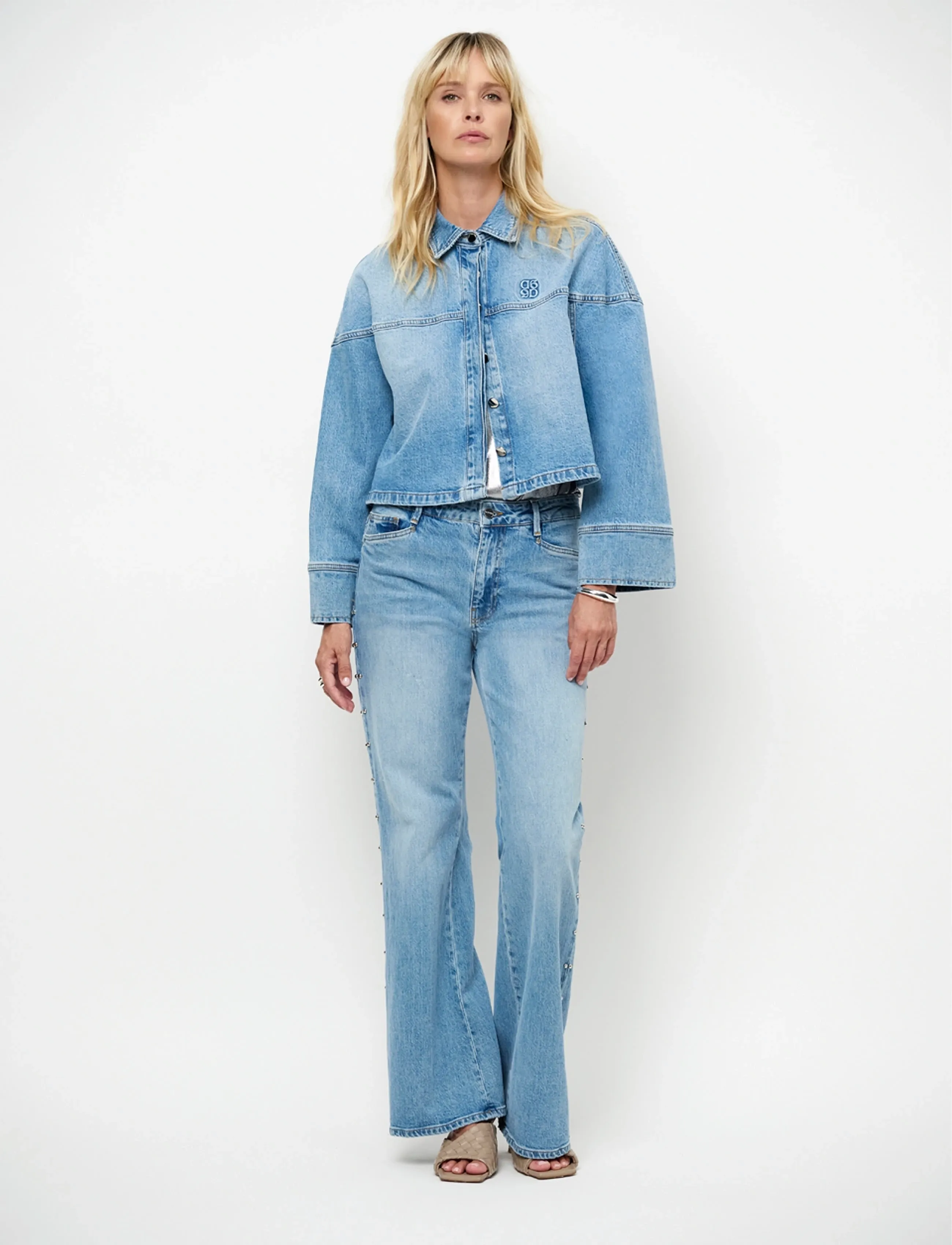 Dante6 Dante6-Glam studded bootcut jeans - Keskhooaja stiil - LIGHT WASHED BLUE / blue