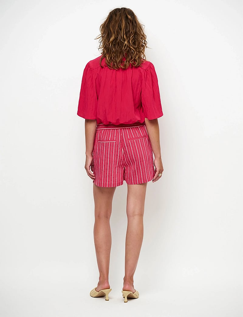 Dante6 - Dante6-Devi cropped wide blouse - crop tops - pomegranate red - 4