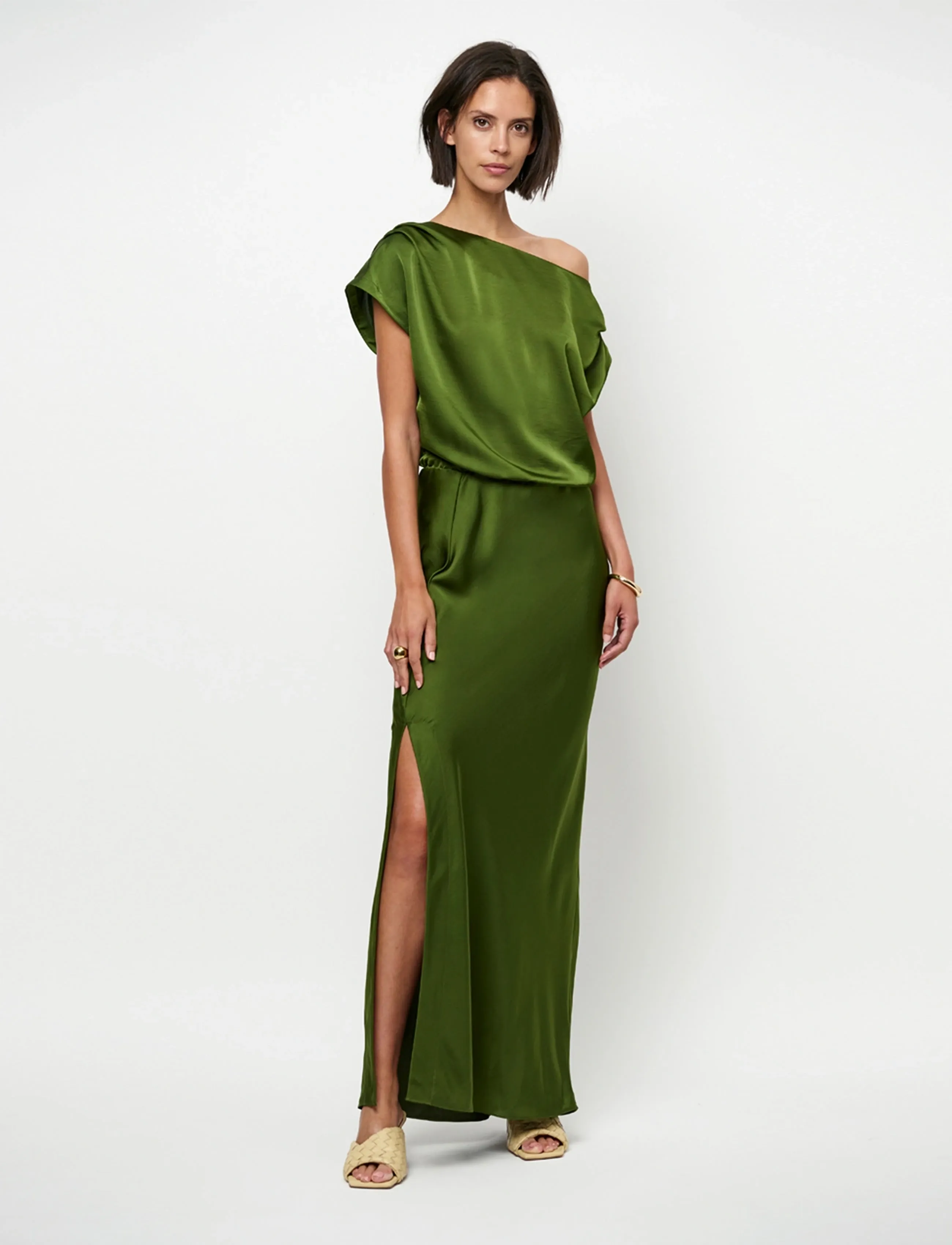 Dante6 Dante6-Epic off-shoulder satin maxi dress - Maxi kjoler - BASIL GREEN / green