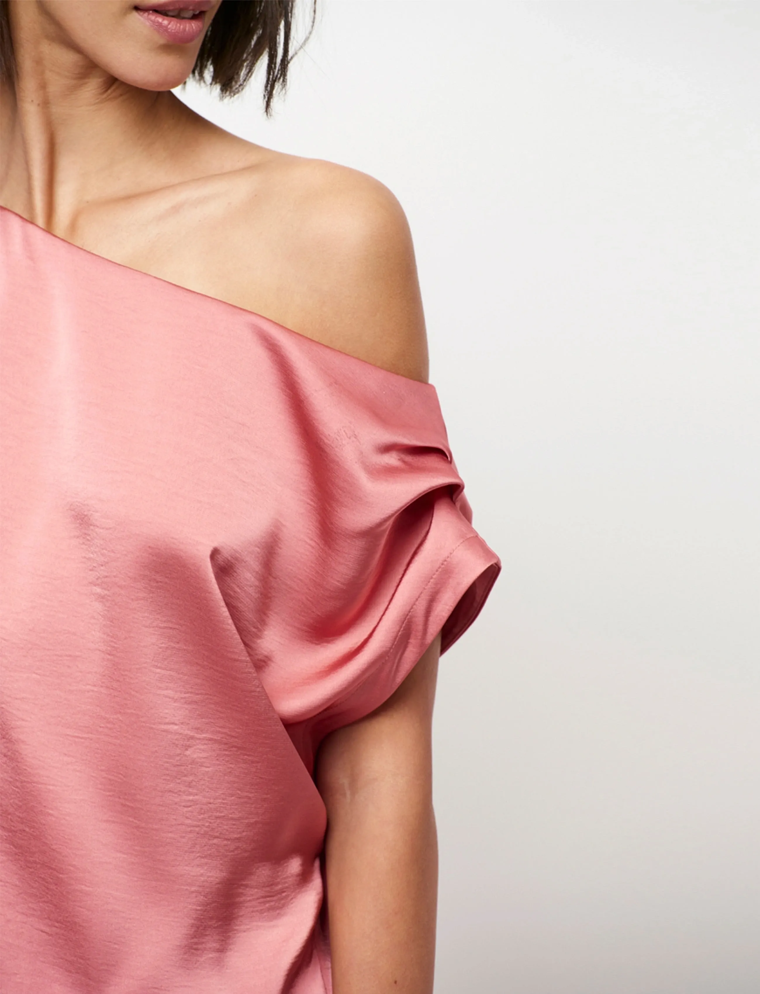 Dante6 - Dante6-Epic off-shoulder satin maxi dress - Õhtukleidid - coral blush - 4