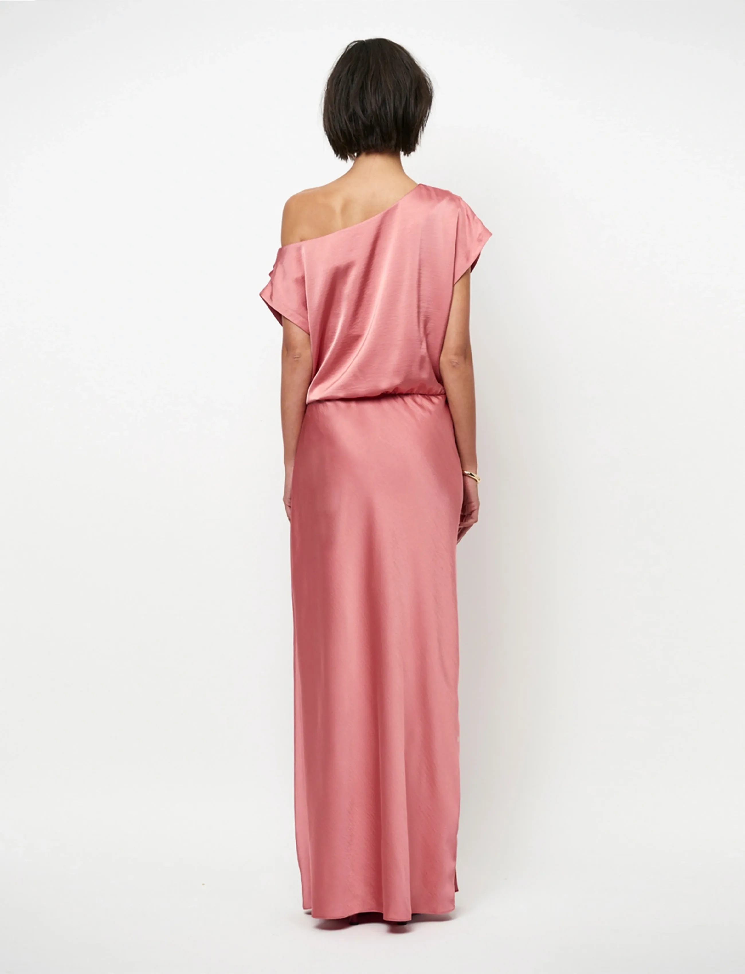 Dante6 - Dante6-Epic off-shoulder satin maxi dress - Õhtukleidid - coral blush - 5