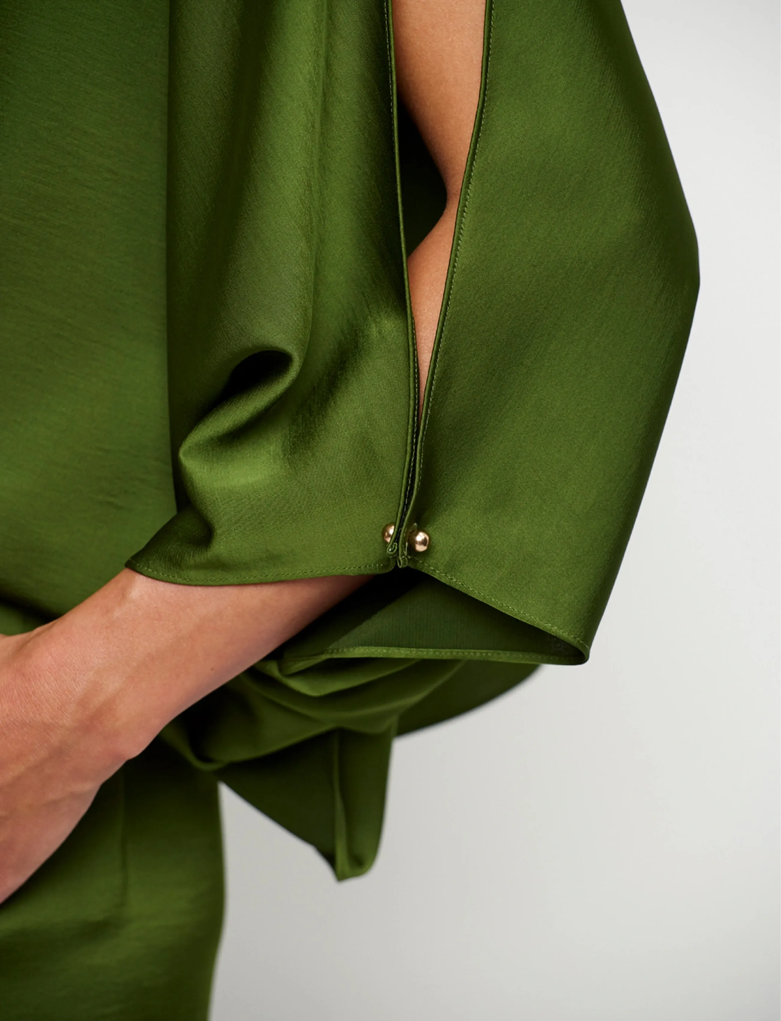 Dante6 - Dante6-Risette flowing satin top - kurzärmelige blusen - basil green - 5