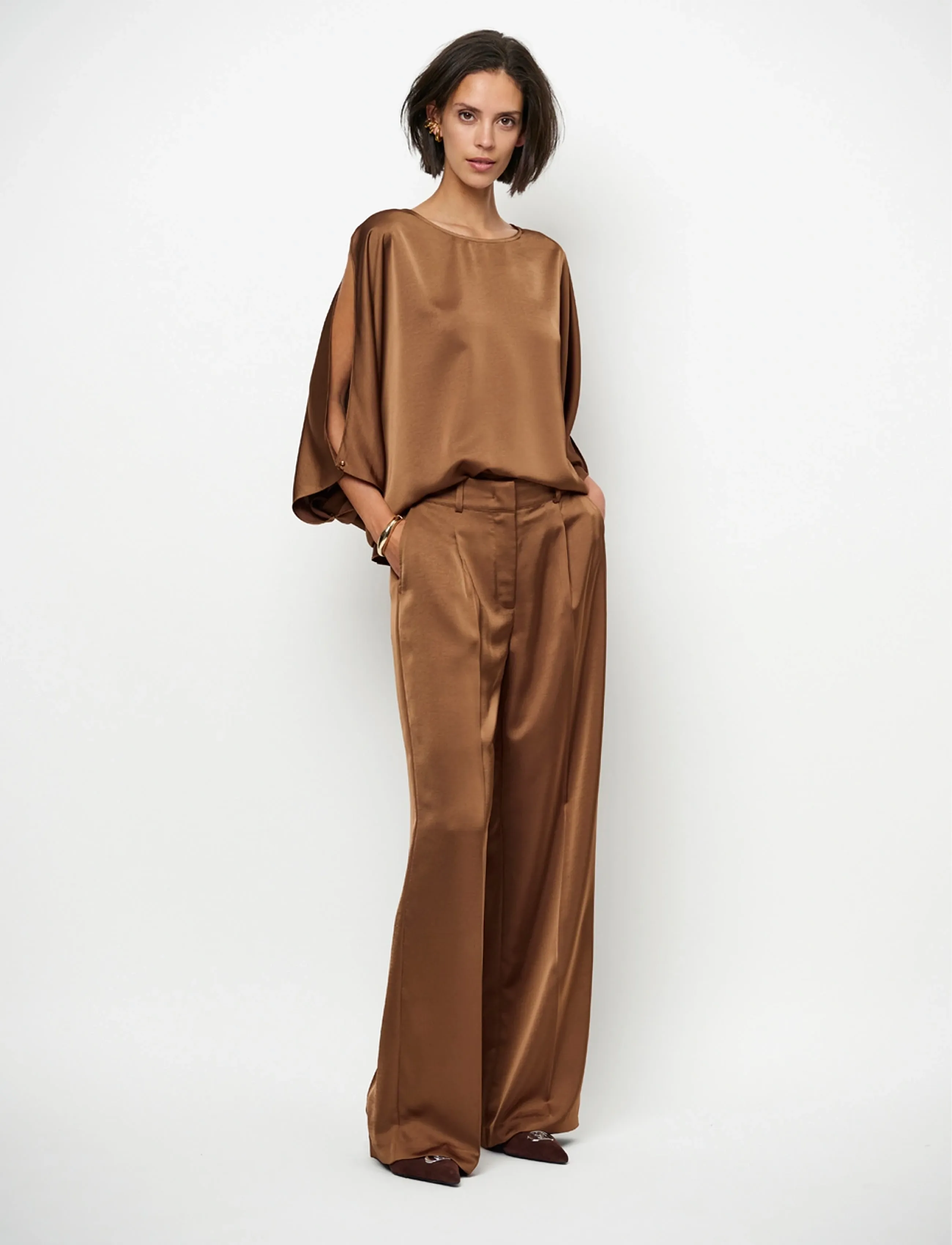 Dante6 Dante6-Risette flowing satin top - Kortermede bluser - MOCHA MOUSSE / brown