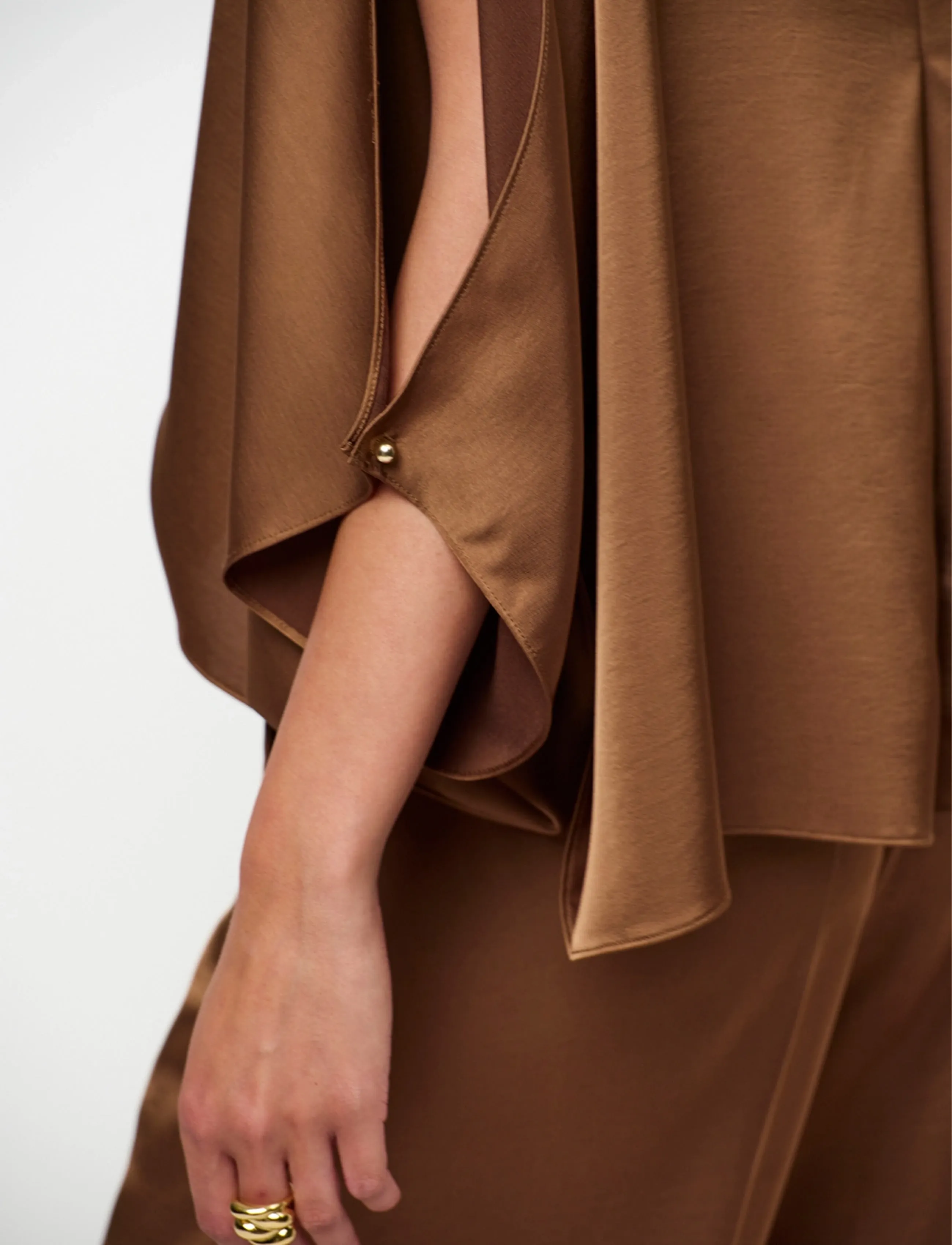 Dante6 - Dante6-Risette flowing satin top - kurzärmelige blusen - mocha mousse - 5
