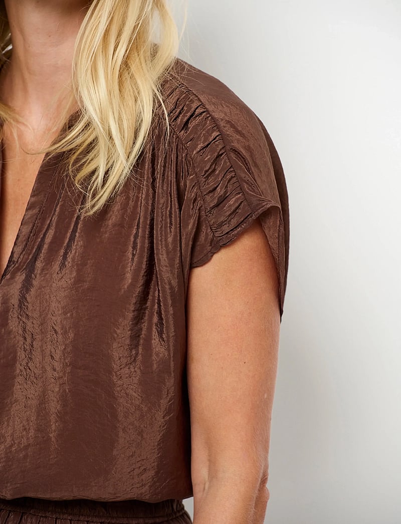 Dante6 - Dante6-Rover detailed top - kurzämlige blusen - chocolate brown - 3