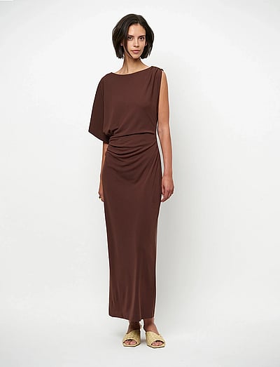 Brown Cocktail Dresses special offers for women at Boozt.com Brown Cocktail Dresses special offers for women at Boozt.com