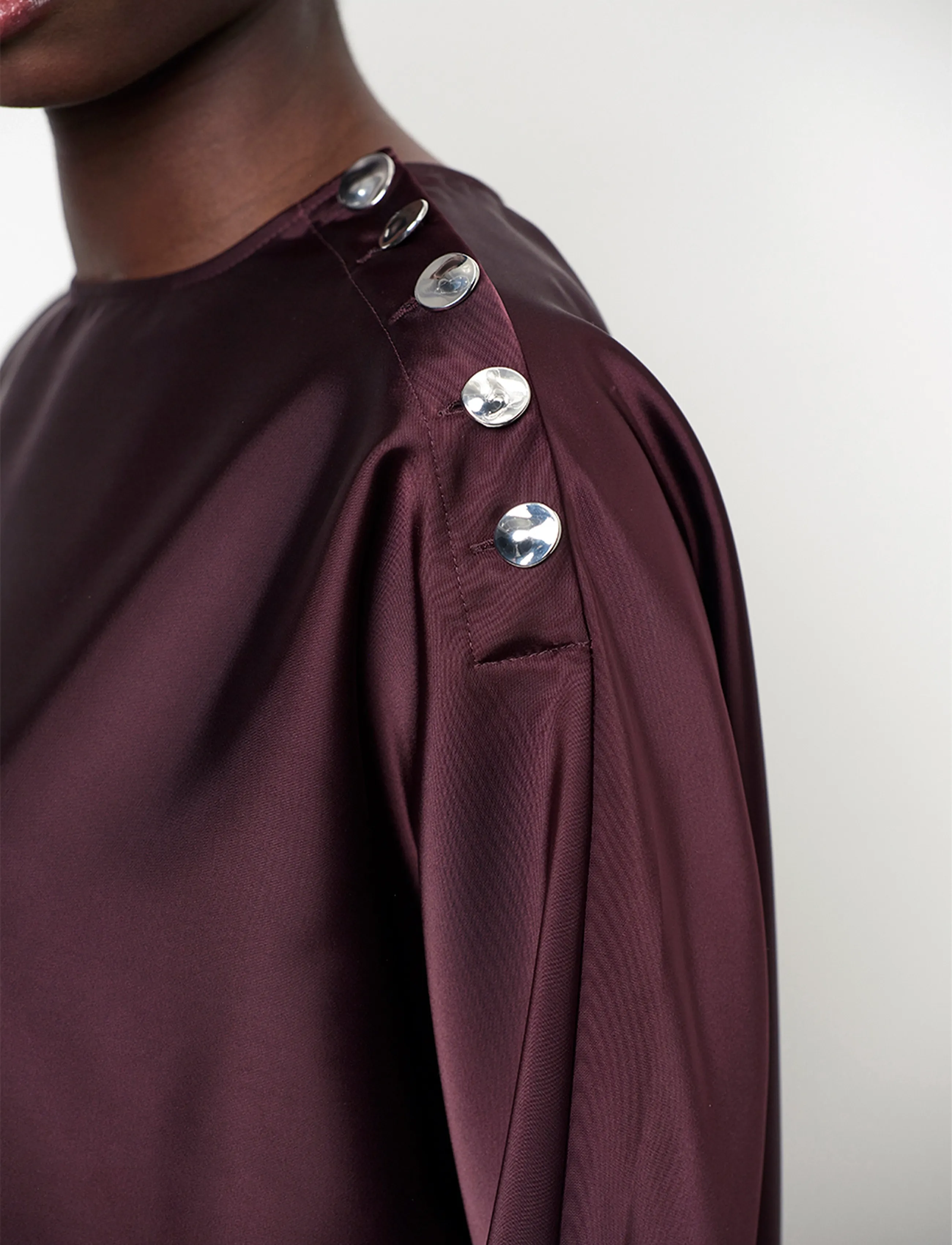 Dante6 - Dante6-Leiva bold satin button detail top - langärmelige blusen - dark plum - 5