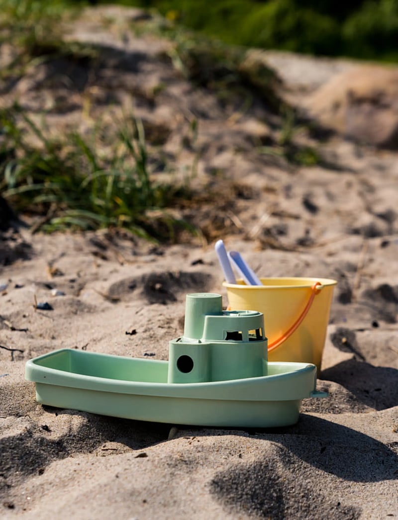 Dantoy - PASTEL RECYCLED BOAT & SANDSET 4 PCS - sand toys - green, light purple, light yellow, orange - 3