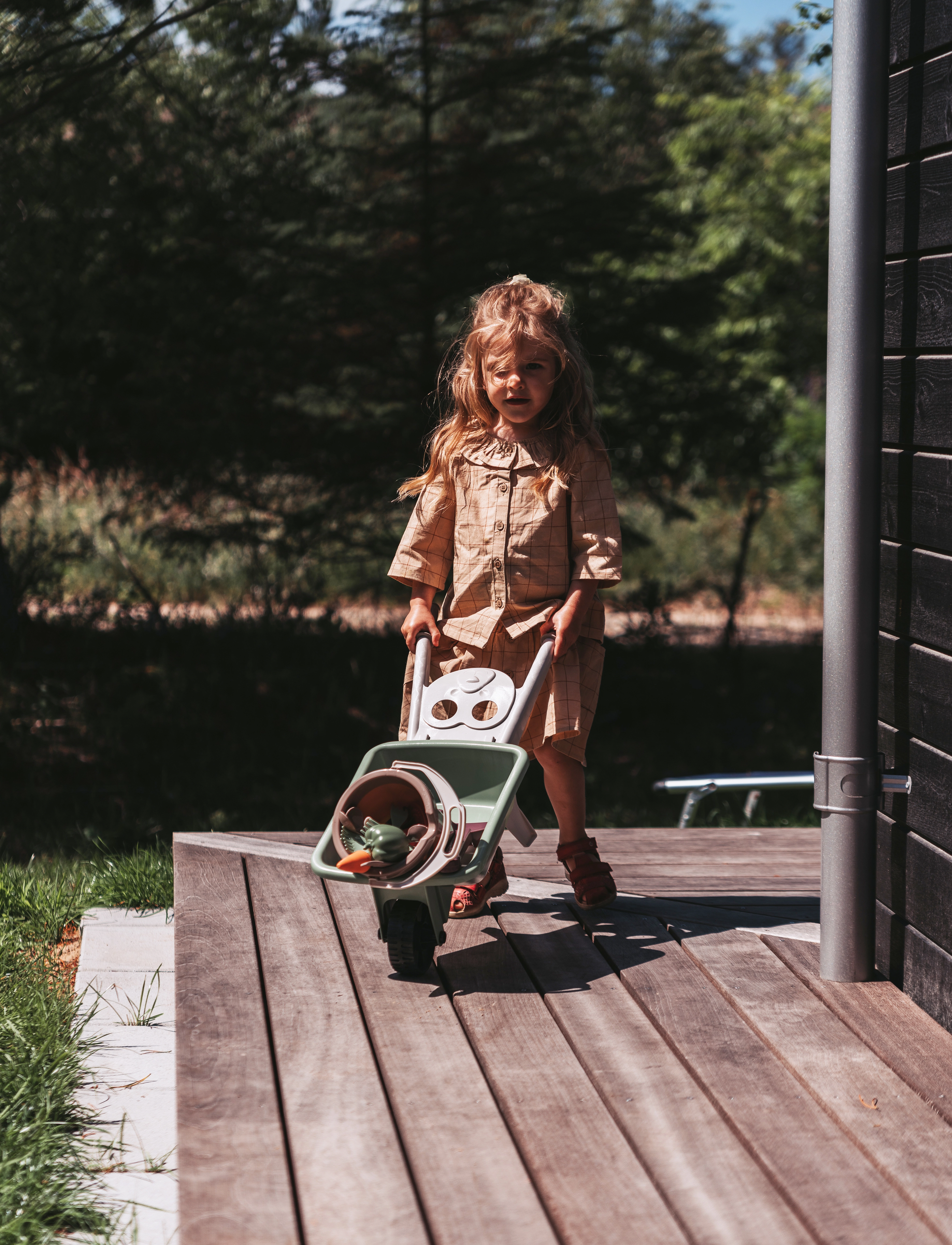 Dantoy Green Garden Wheelbarrow Set -Plastic Wheels, Børn, Push Legetøj, Multi/mønstret, Str: 66X 25X 26.5CM