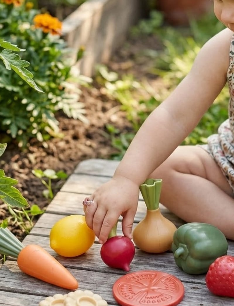 Dantoy - GREEN GARDEN FRUIT & VEGETABLES IN NET 10 PCS - leksaksmat & leksakstårtor - varying - 0