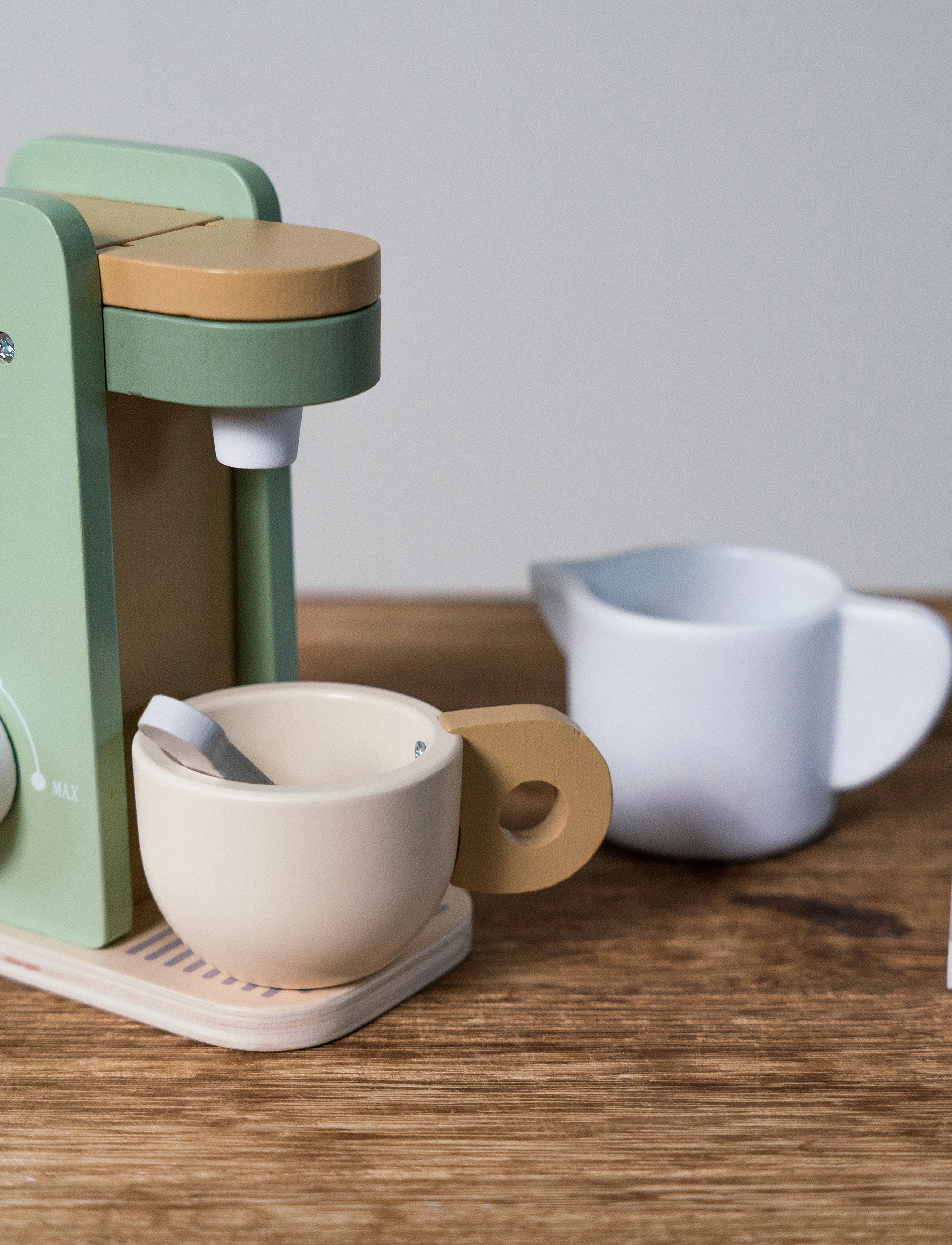 Dantoy - COFFEE MACHINE WOOD IN GIFT BOX 5 PARTS - coffee & tea sets - mixed colours - 4