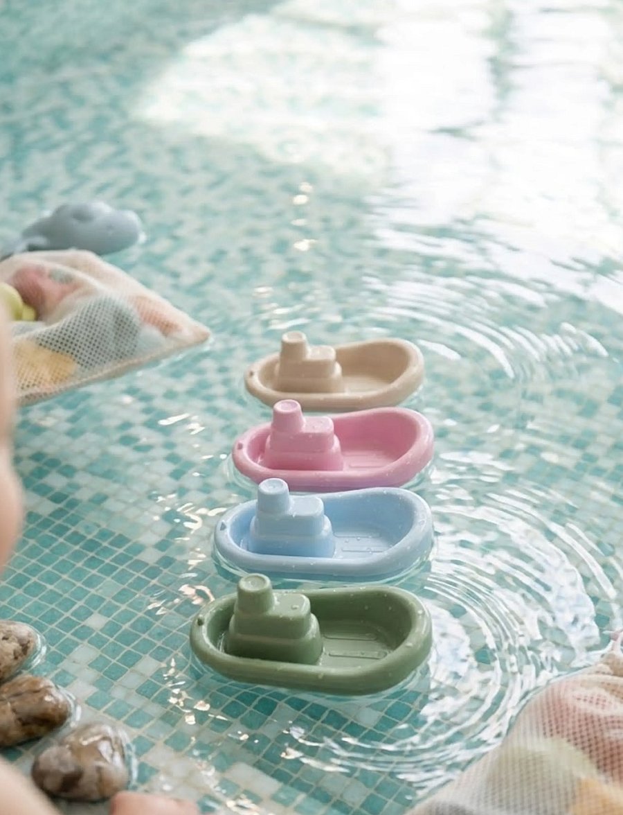 Dantoy - THORBJORN BOAT SET - badleksaker - green, light gray warmgray, light pink, pastel blue - 4