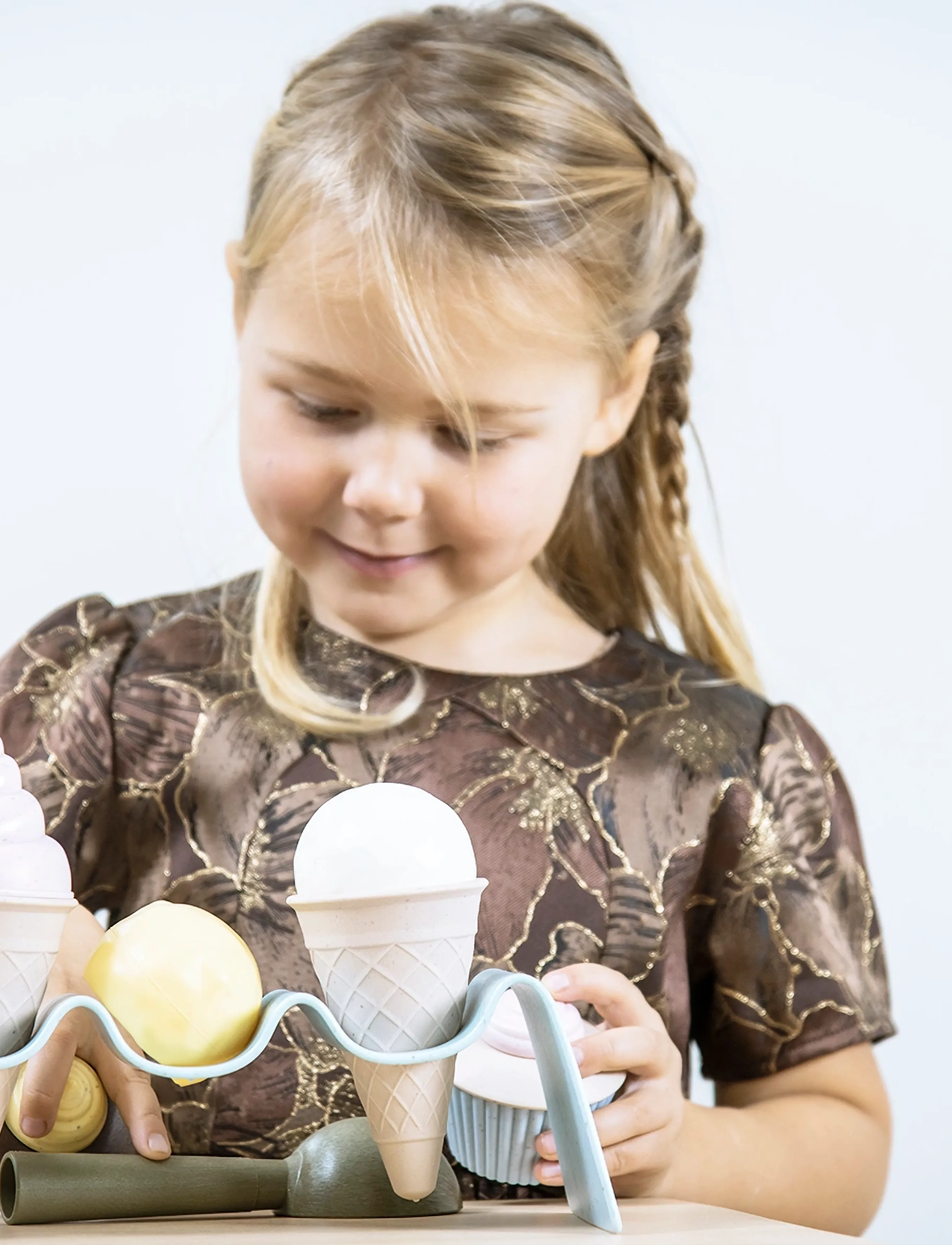 Dantoy - BIO ICE CREAM SET IN GIFT BOX - speelgoedeten & -taarten - beige, cream, dusty-blue, army-green - 3