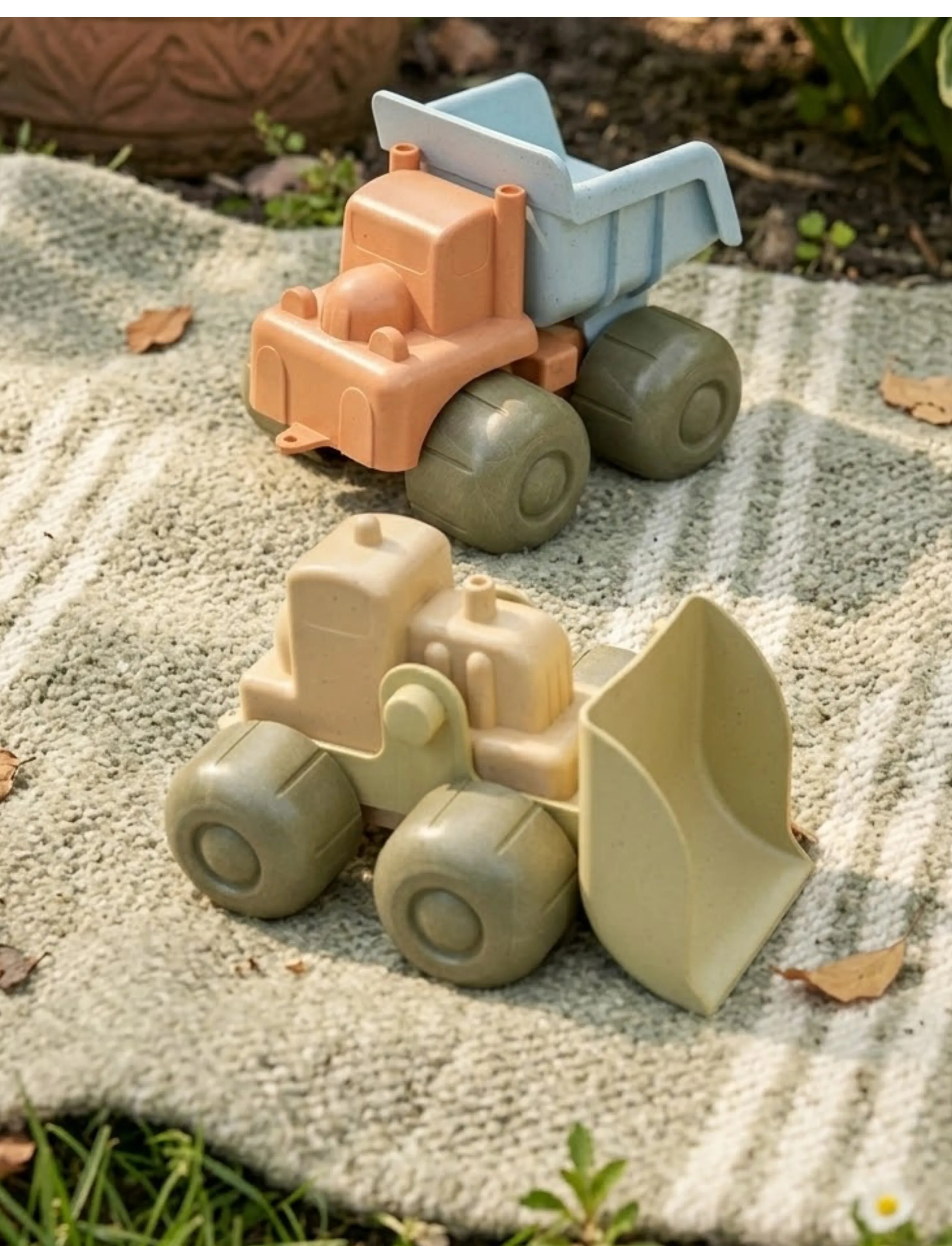Dantoy Bio Construction Vehicle Set Giftbox, One Size, Multi/patterned, Legetøjskøretøjer > Byggebiler, Børn