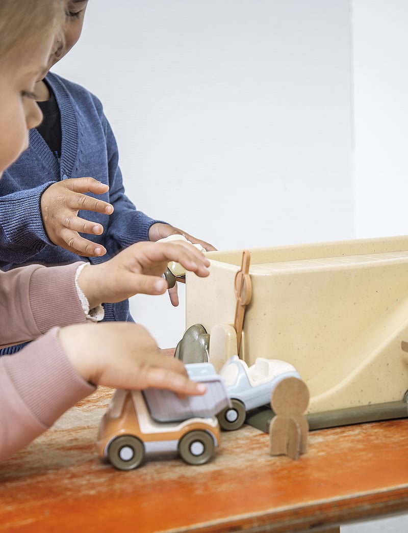 Dantoy - BIO GARAGE WITH 3 CARS - brown, blue, orange, green - 0