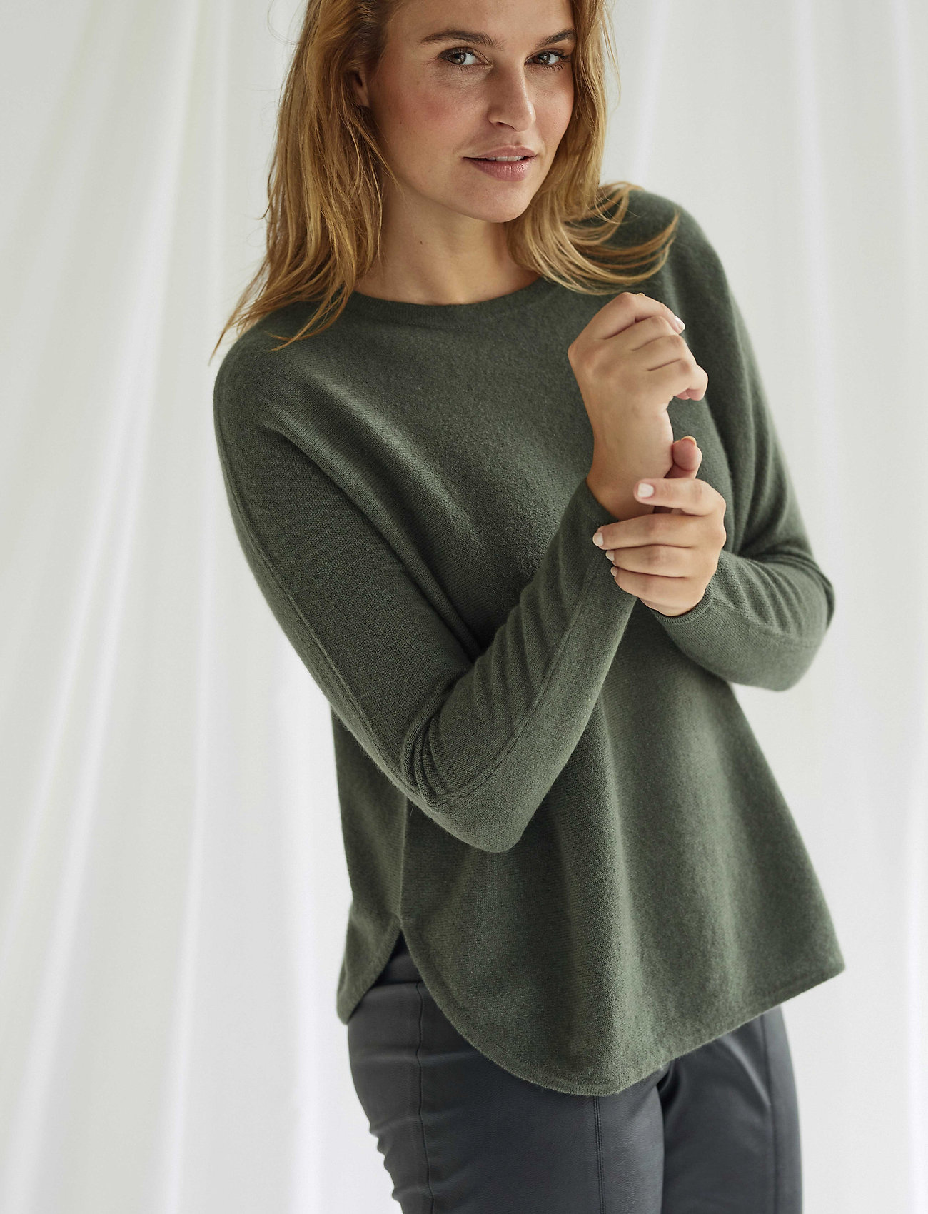 Davida Cashmere Curved Sweater, S, Knitwear, Grün - Jumpers, Frauen