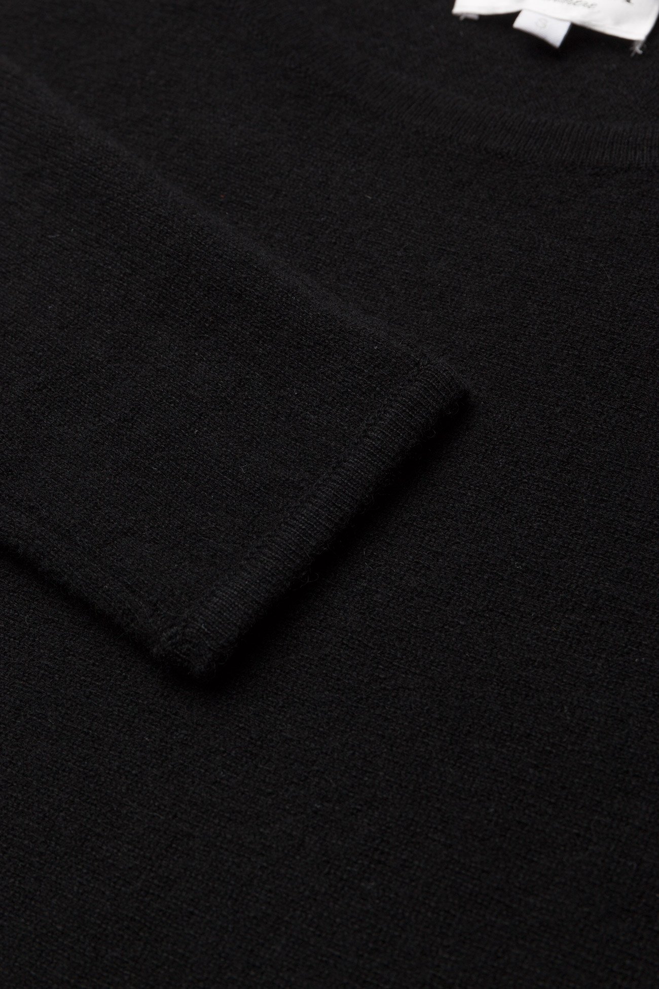 Davida Cashmere - curved sweater - kašmiir - black - 3