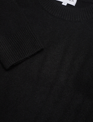 Davida Cashmere - Straight O-neck Sweater - džemperiai - black - 4