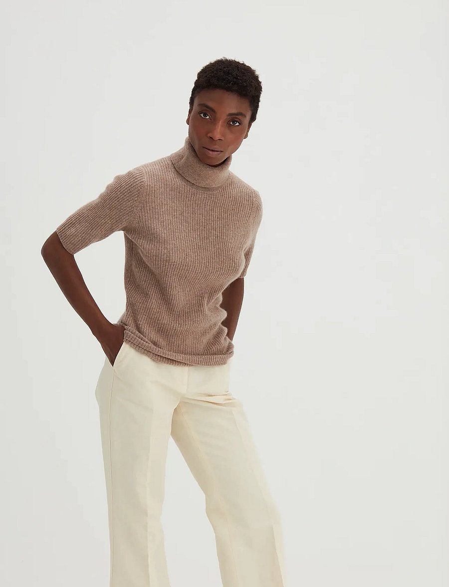 Davida Cashmere - Turtleneck Rib T-shirt - kašmiir - mink - 0
