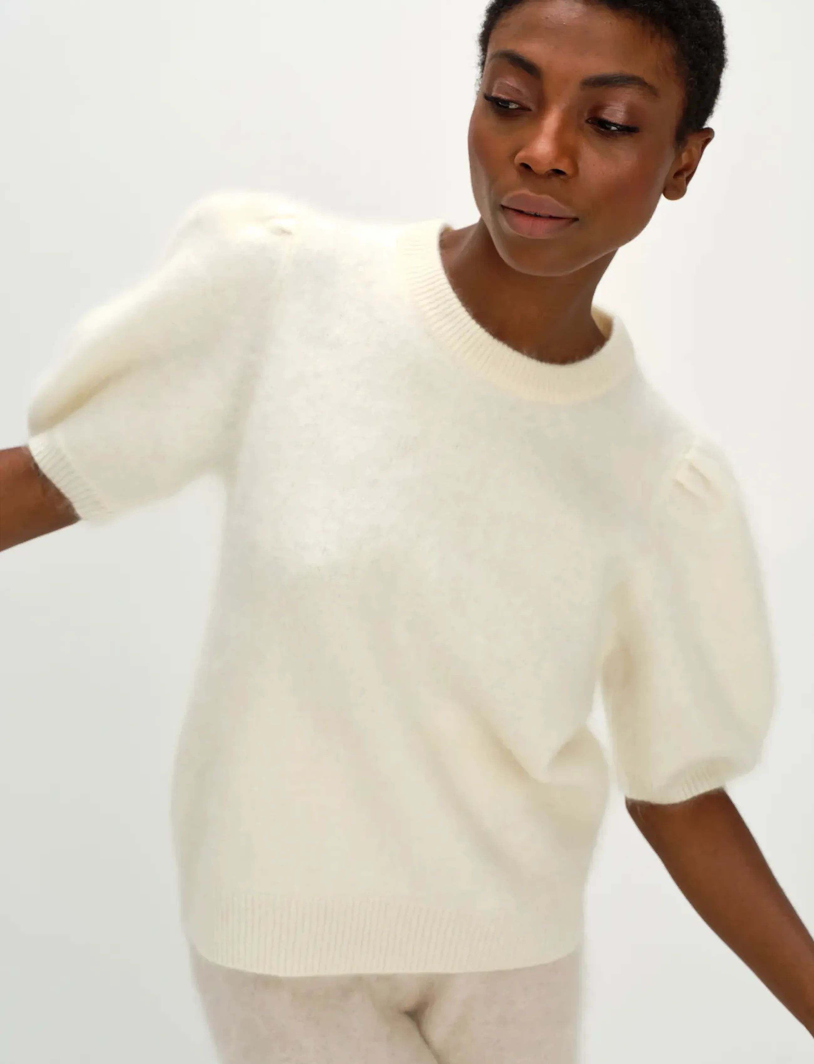 Davida Cashmere - Brushed Puff Sleeve T-shirt - cashmere - white - 0