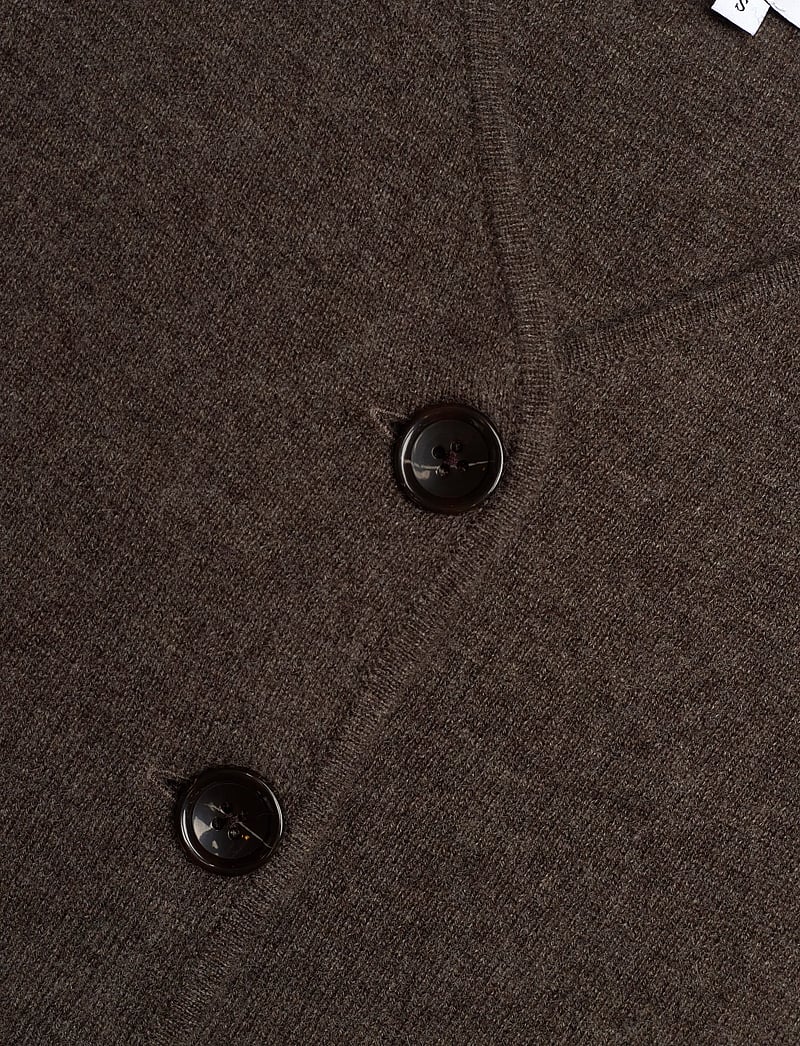 Davida Cashmere - V-neck Cardigan Vest - strikveste - cacao - 2