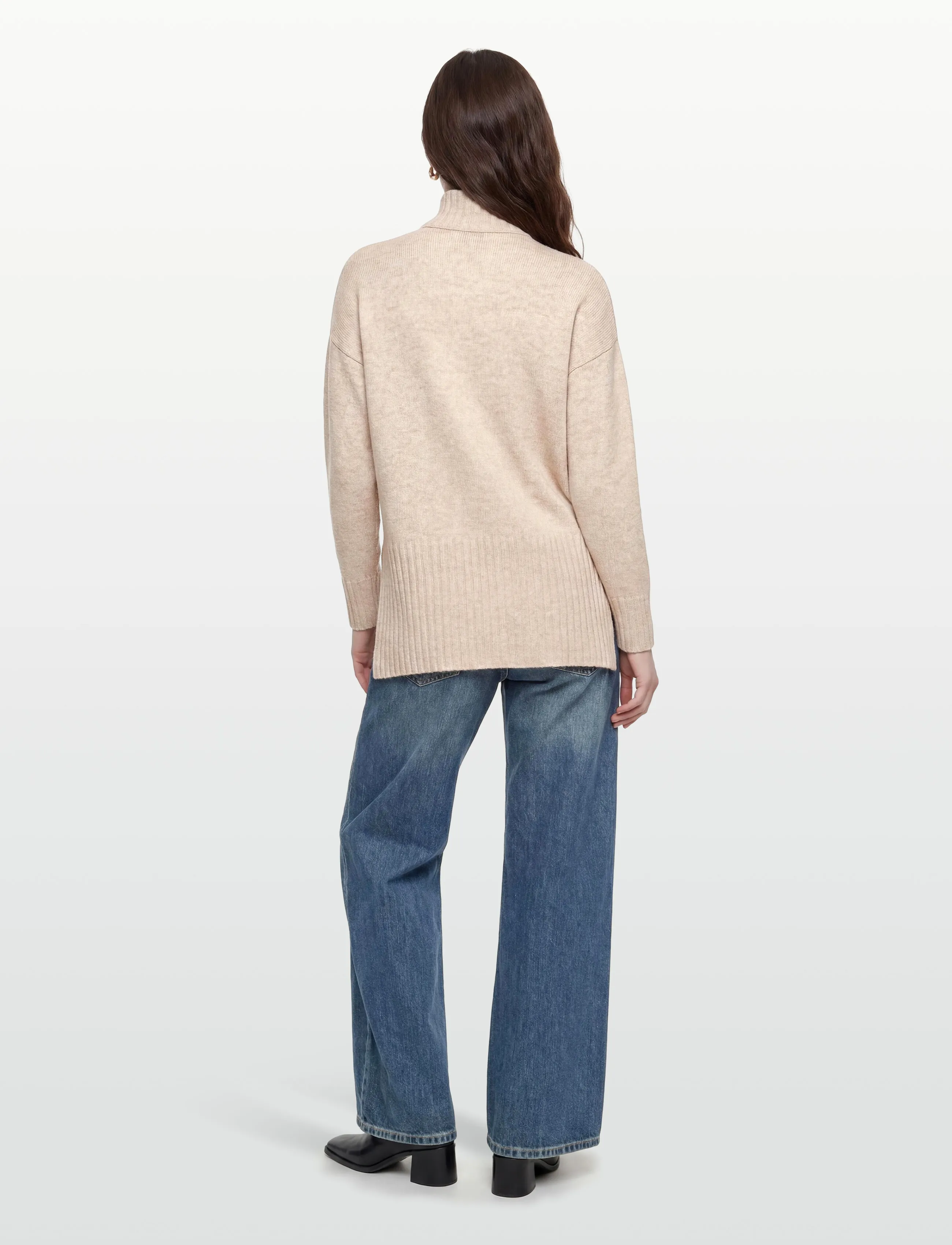 Davida Cashmere Turtleneck Oversized Slits polotröjor dam – bild 3