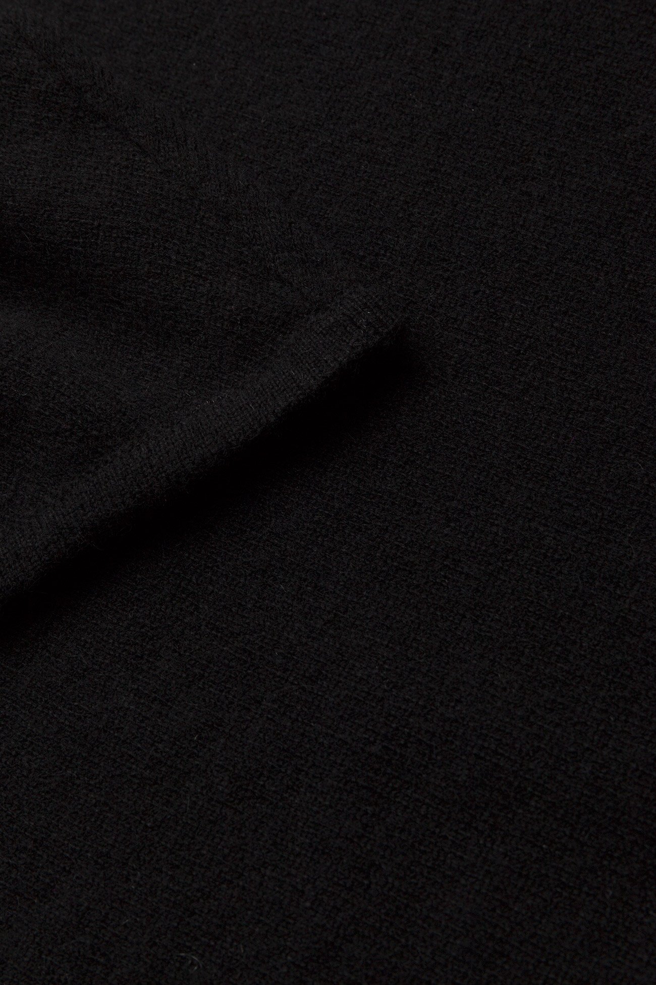 Davida Cashmere - Triangle Poncho - ponchot & viitat - black - 2