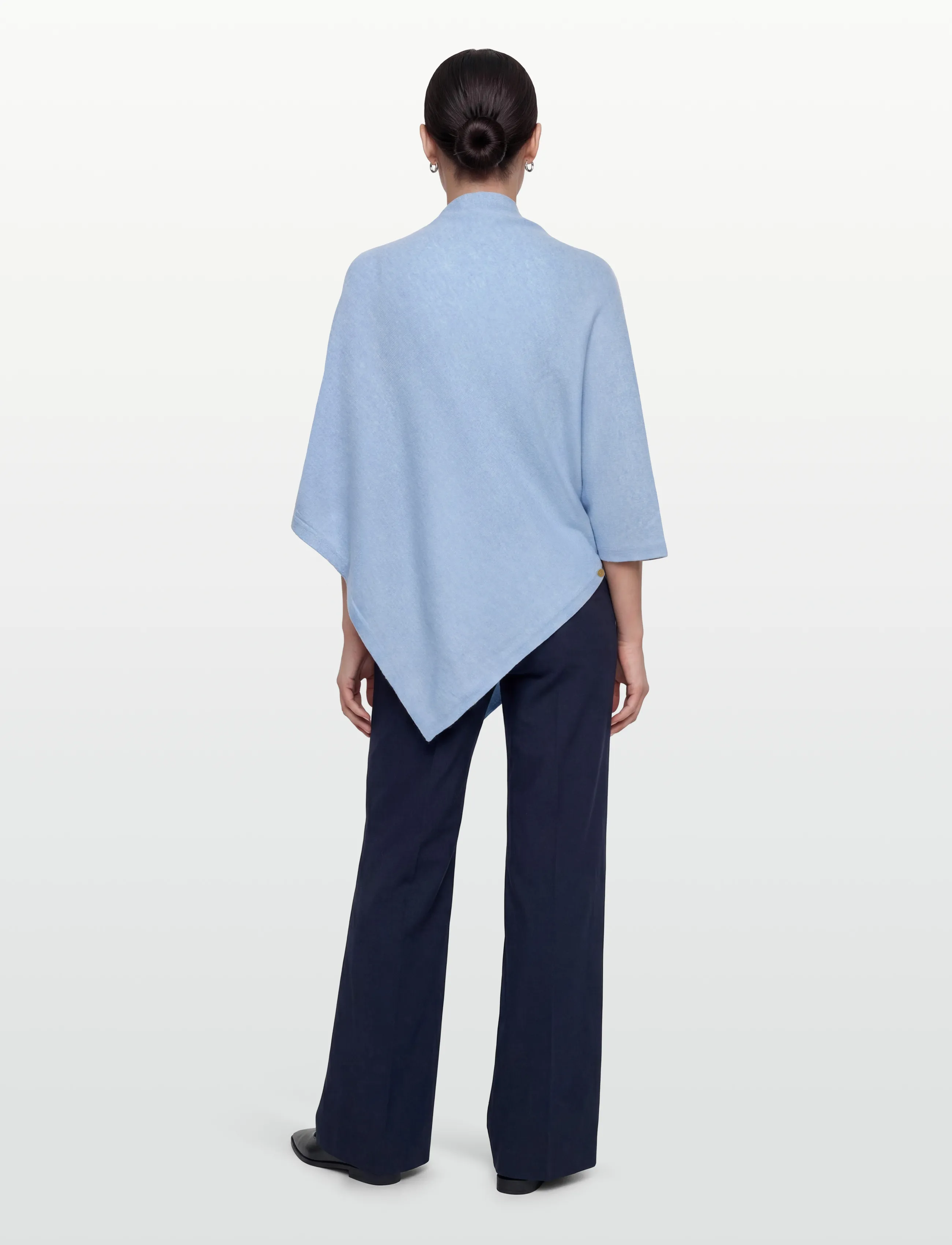 Davida Cashmere - Poncho Gold Buttons - ponchoer og kapper - blue fog - 4