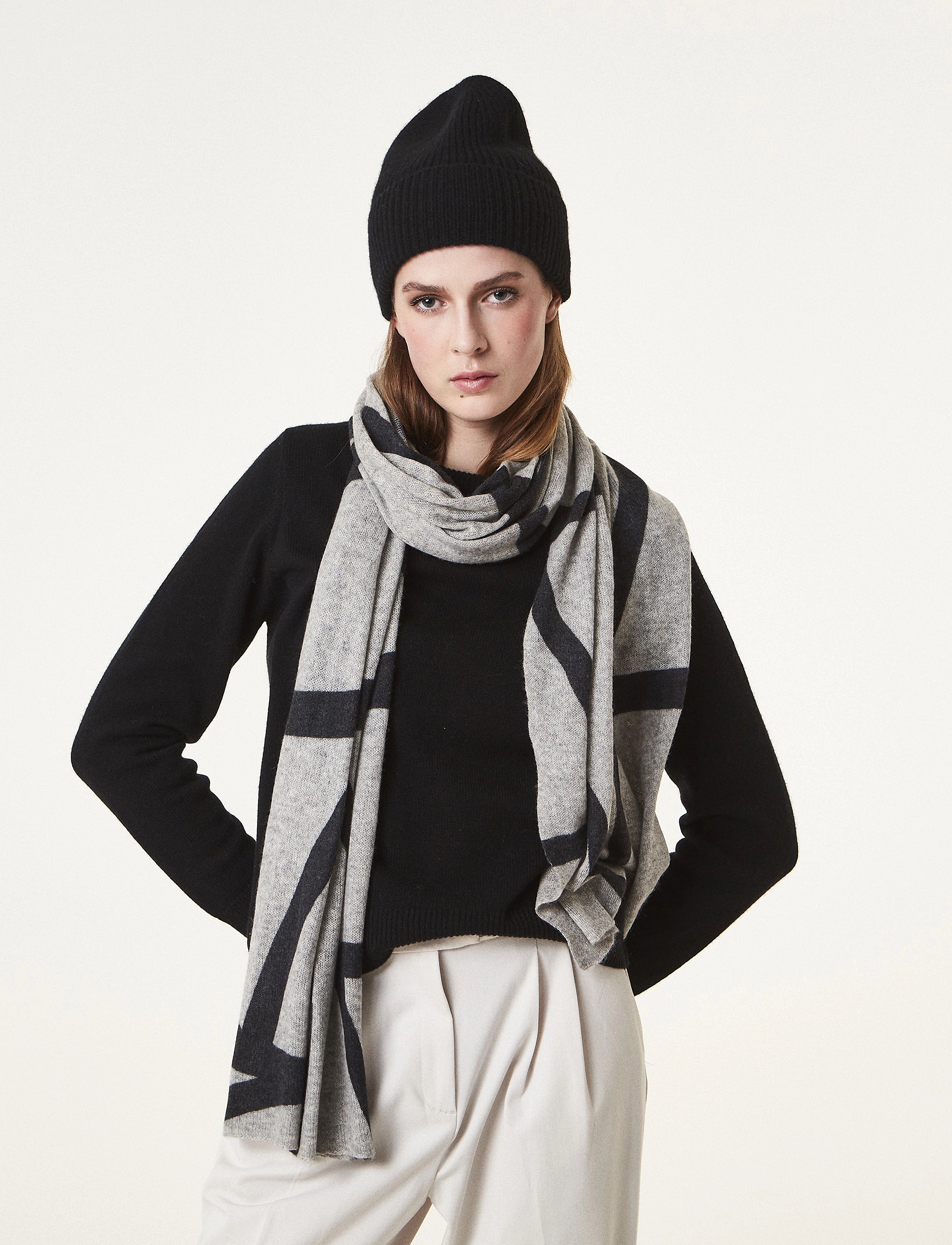 Davida Cashmere Fold Rib Cap, One Size, Black, Hovedbeklædning > Huer, Dame