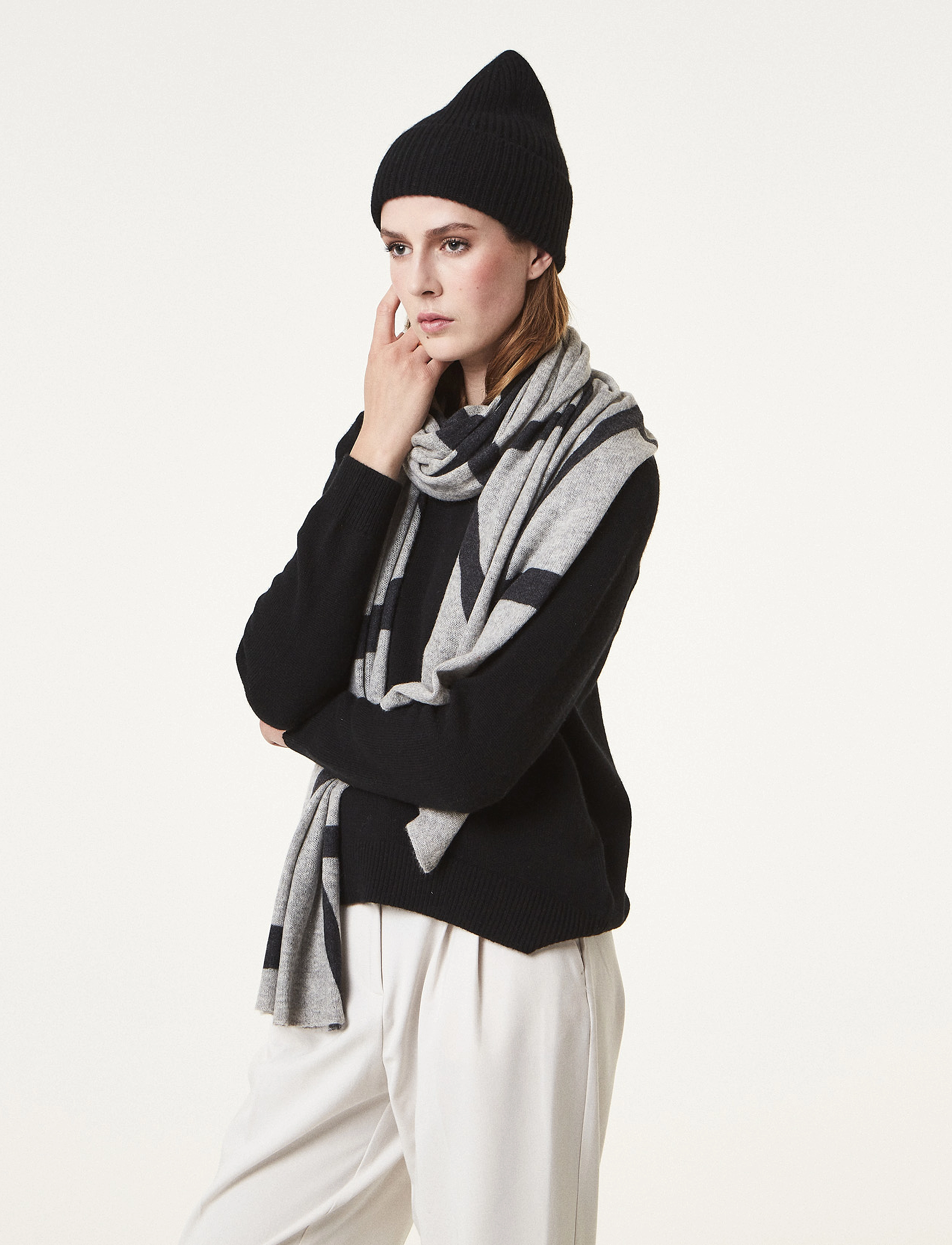 Davida Cashmere - Fold Rib Cap - kašmirs - black - 3