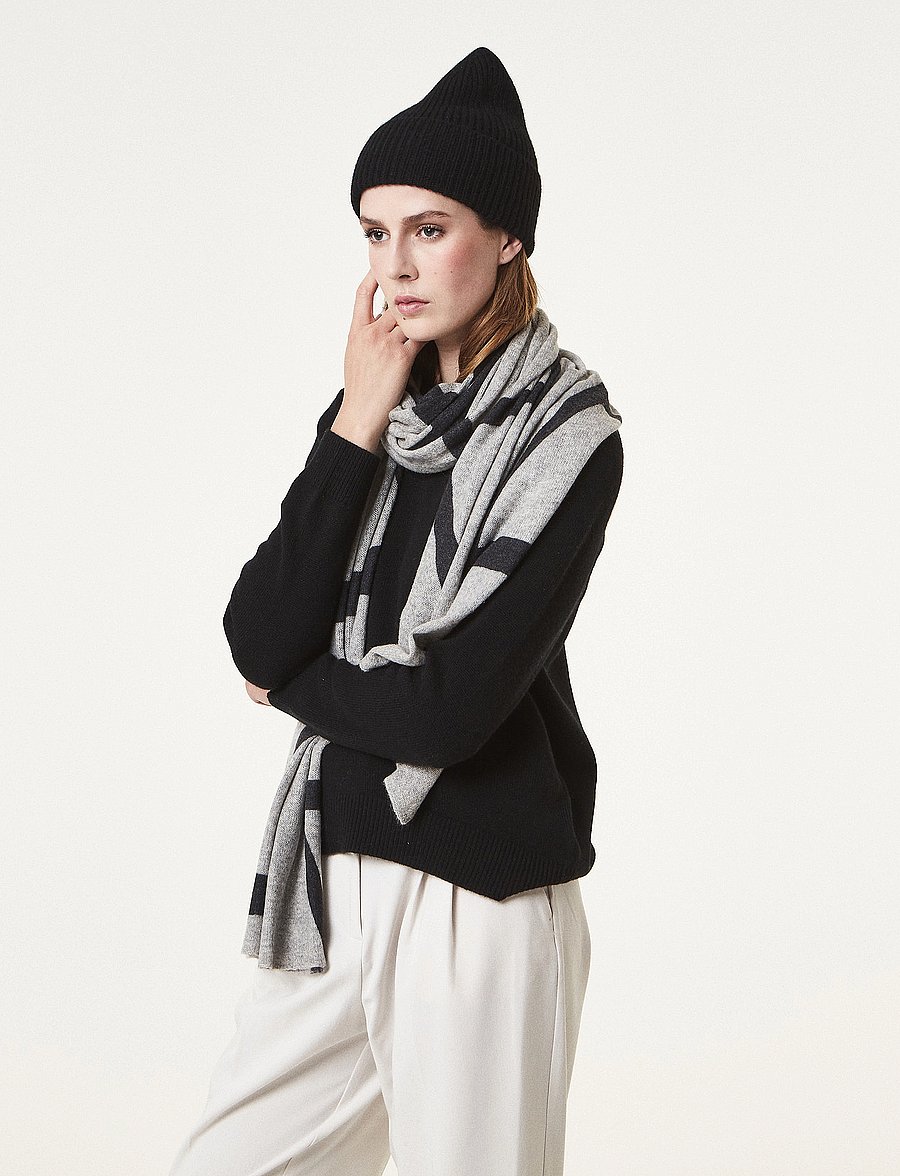 Davida Cashmere - fold rib cap - kašmiir - black - 3