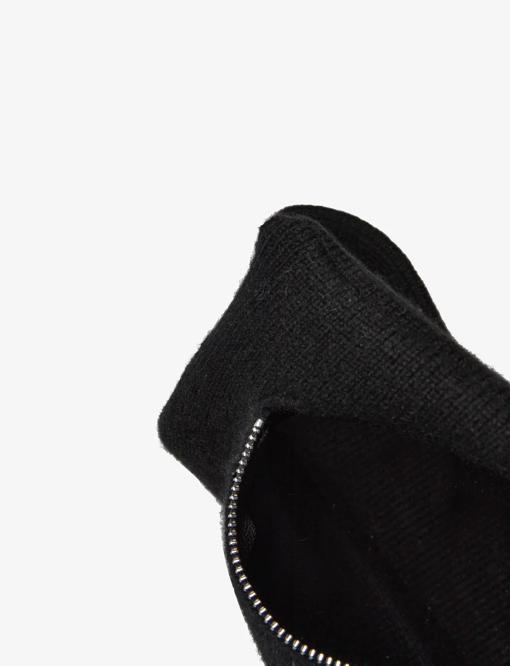 Davida Cashmere - Cross Body Bag - fashion trends - black - 3