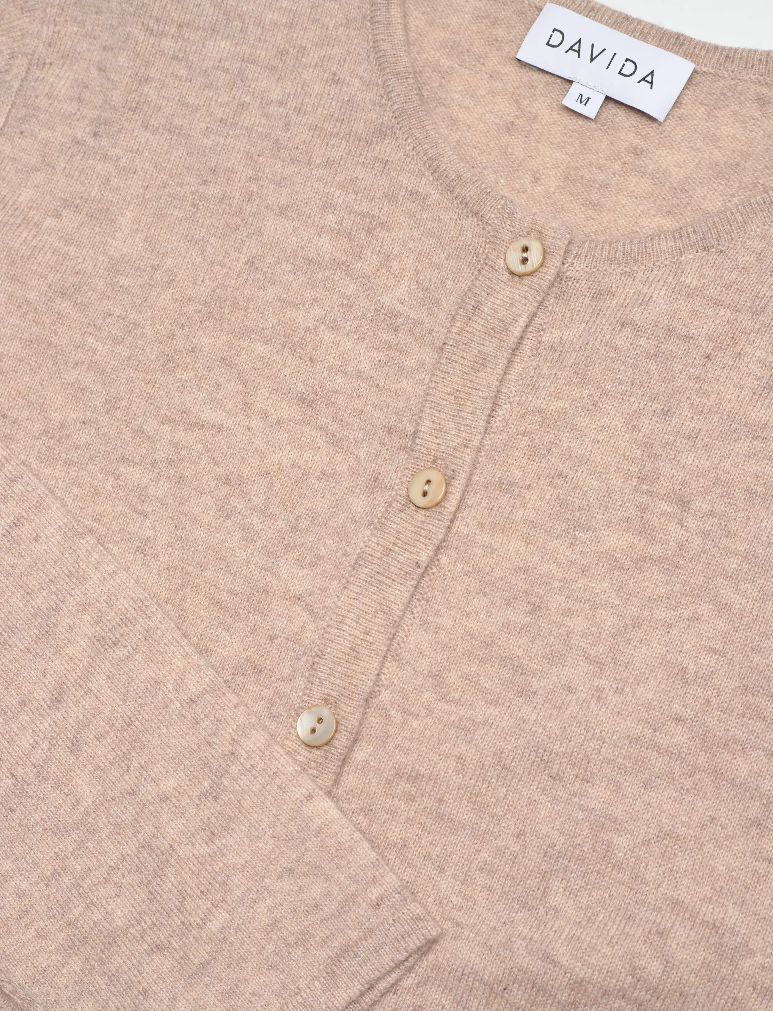 Davida Cashmere - Classic Cardigan, - cardigans - sand - 2