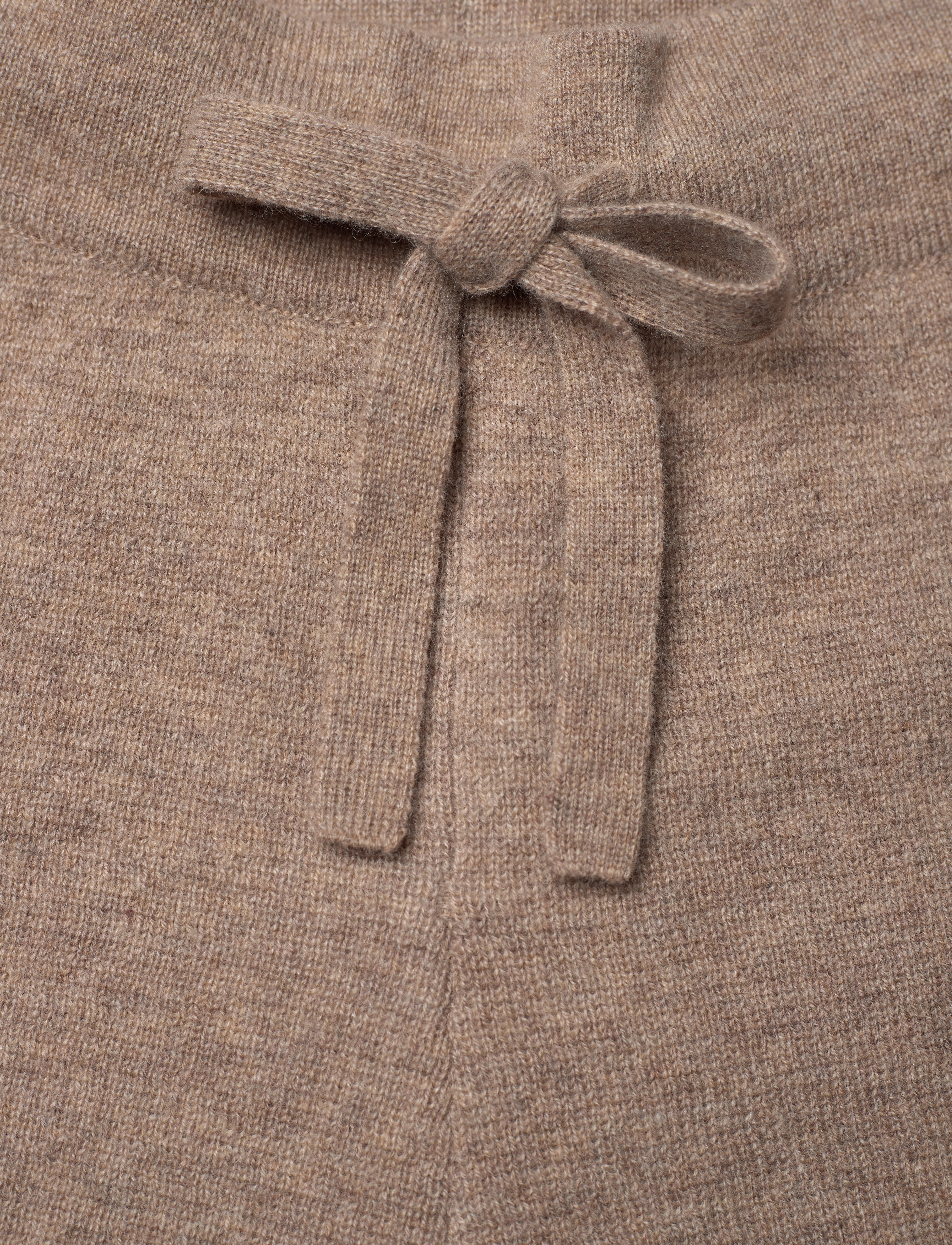 Davida Cashmere - Sporty Shorts - mink - 2
