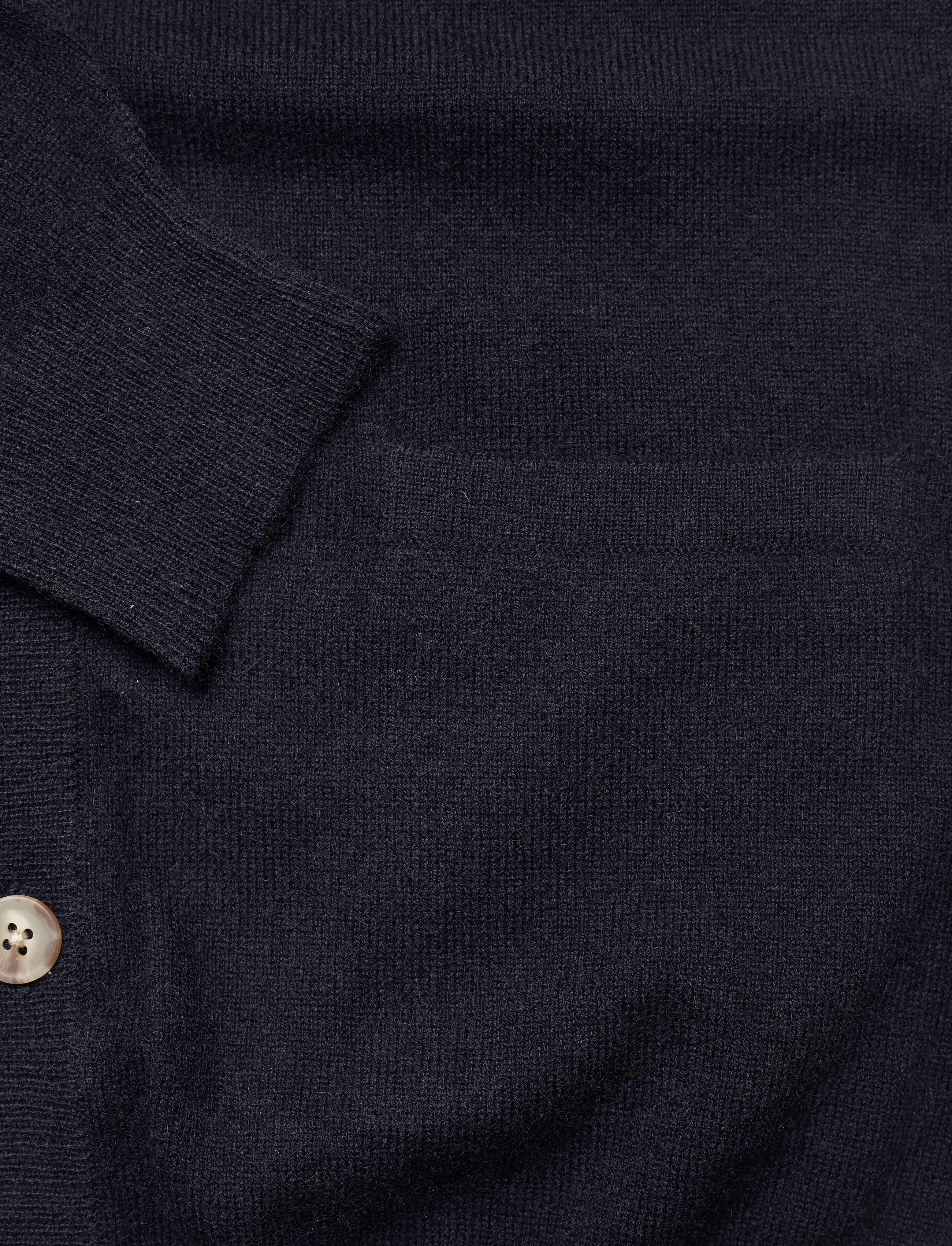 Davida Cashmere - Man V Cardigan - navy - 4