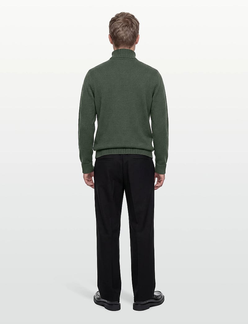 Davida Cashmere - Man Chunky Roll Neck Sweater - rullekraver - army green - 4