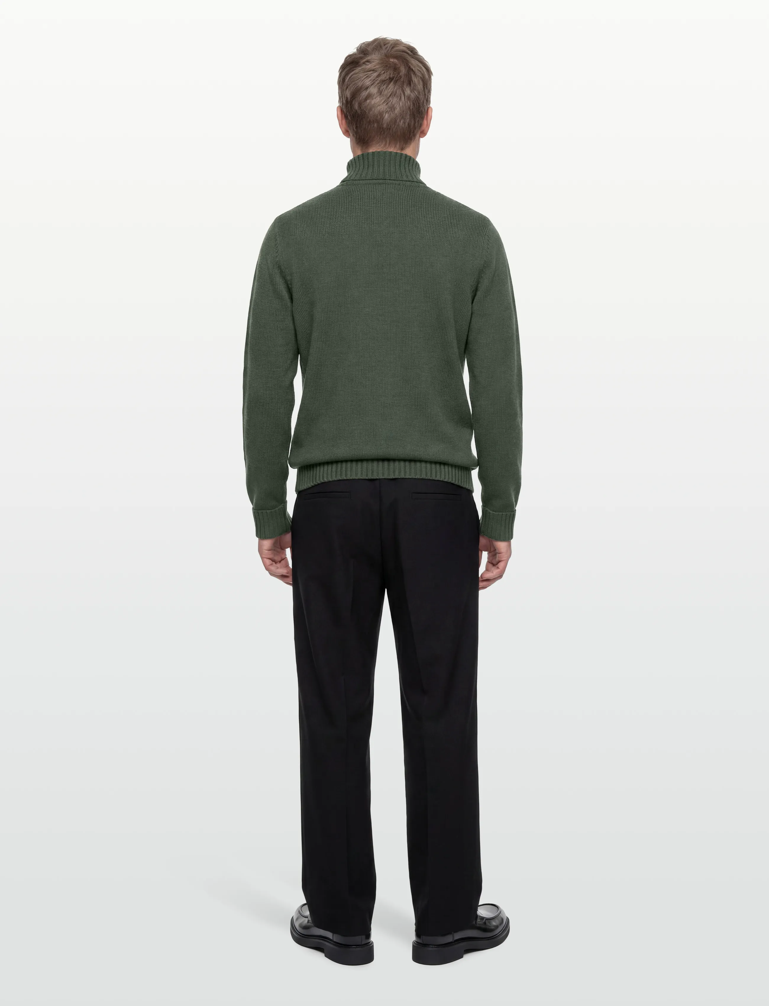 Davida Cashmere - Man Chunky Roll Neck Sweater - sügisesed riided - army green - 4