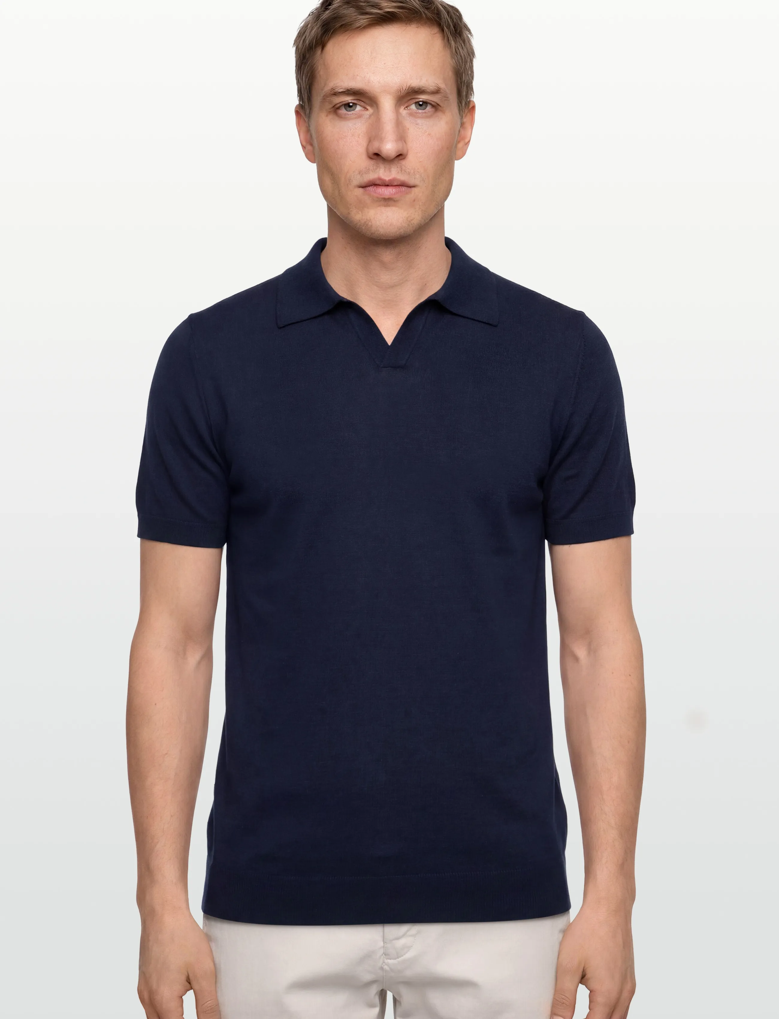 Man Fine Knit Open Collar T-Shirt 2