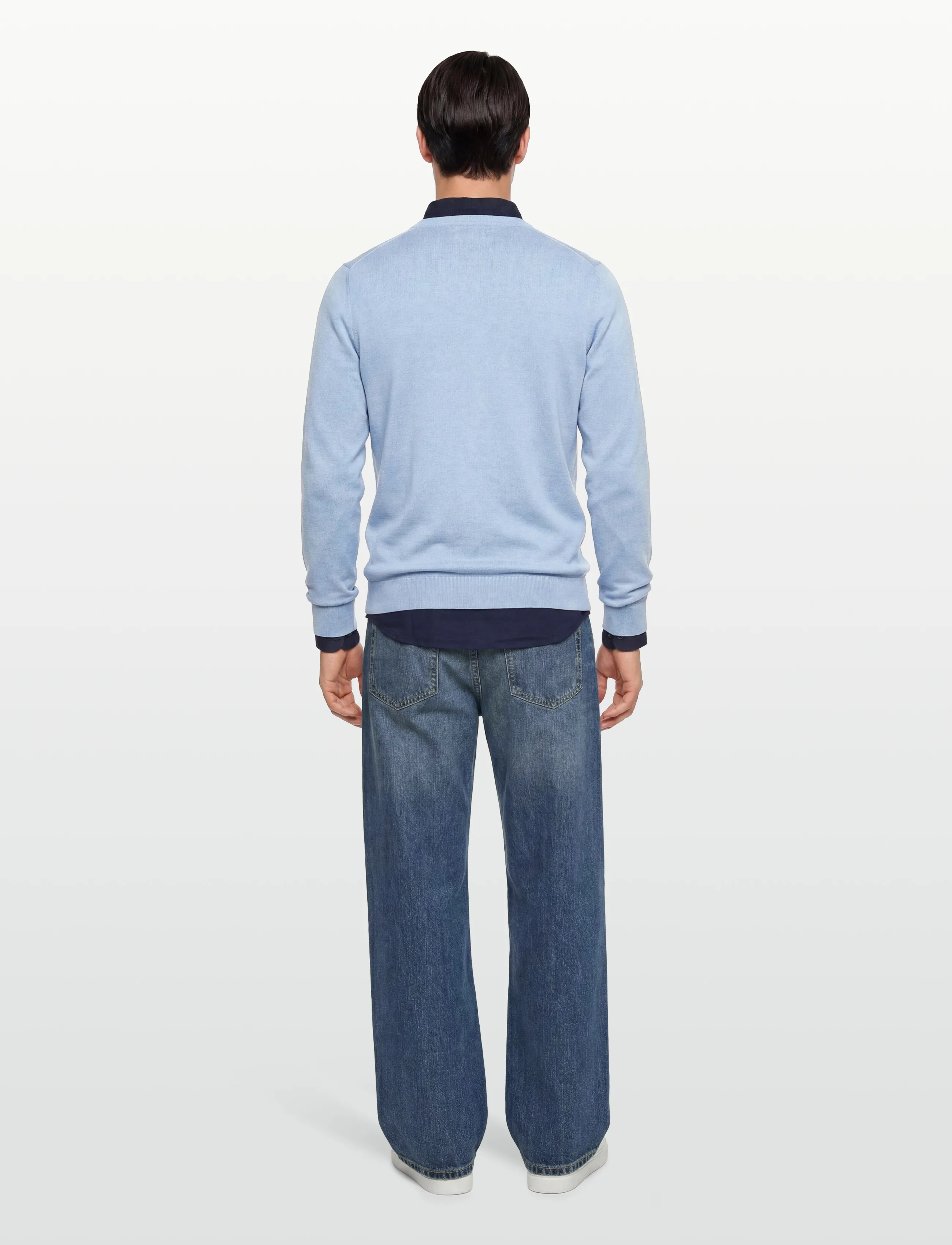 Davida Cashmere - Man Fine Knit O-neck Sweater - rund hals - blue fug - 4