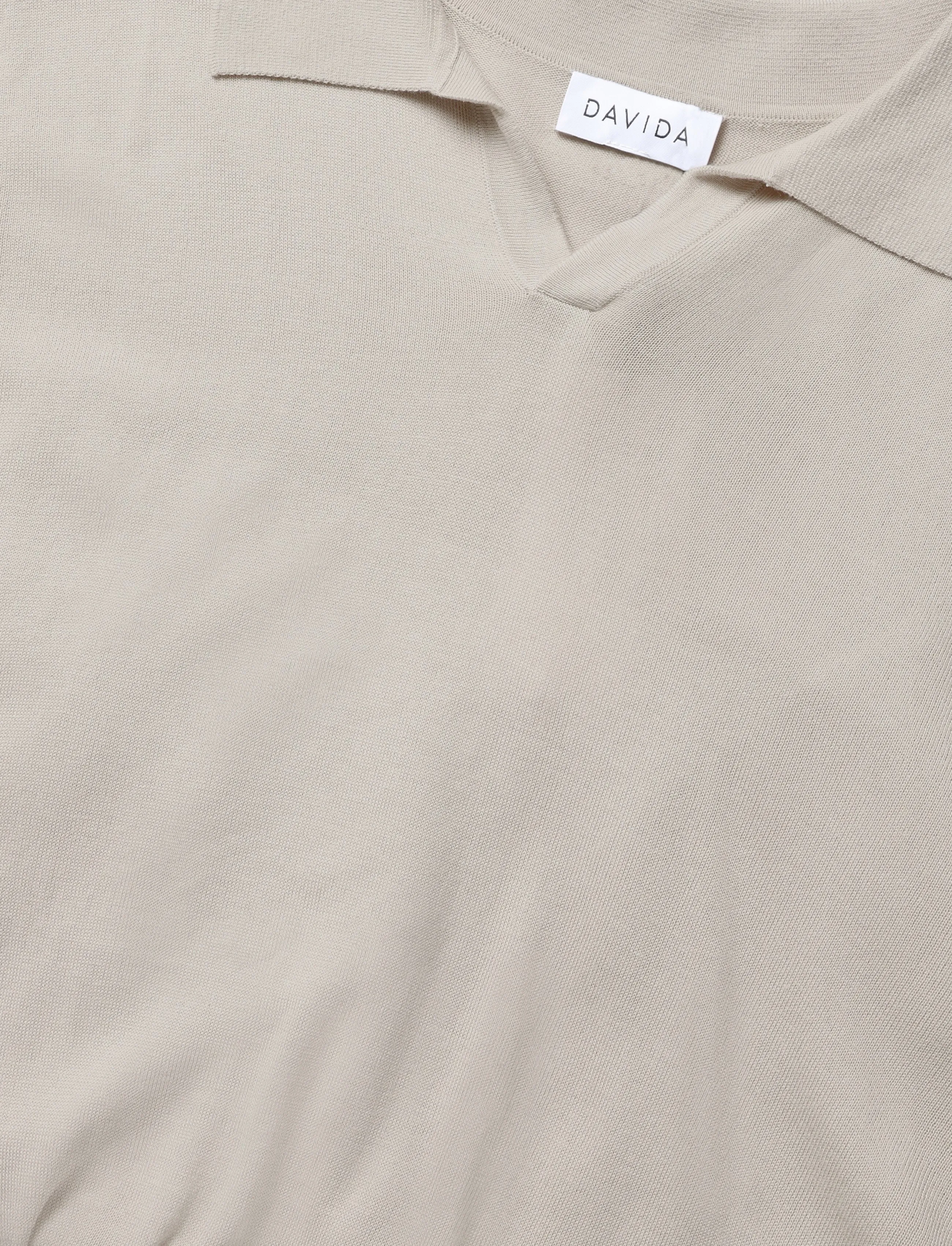 Davida Cashmere - Man Fine Knit Open Collar Sweater - v-ringat - light beige - 2