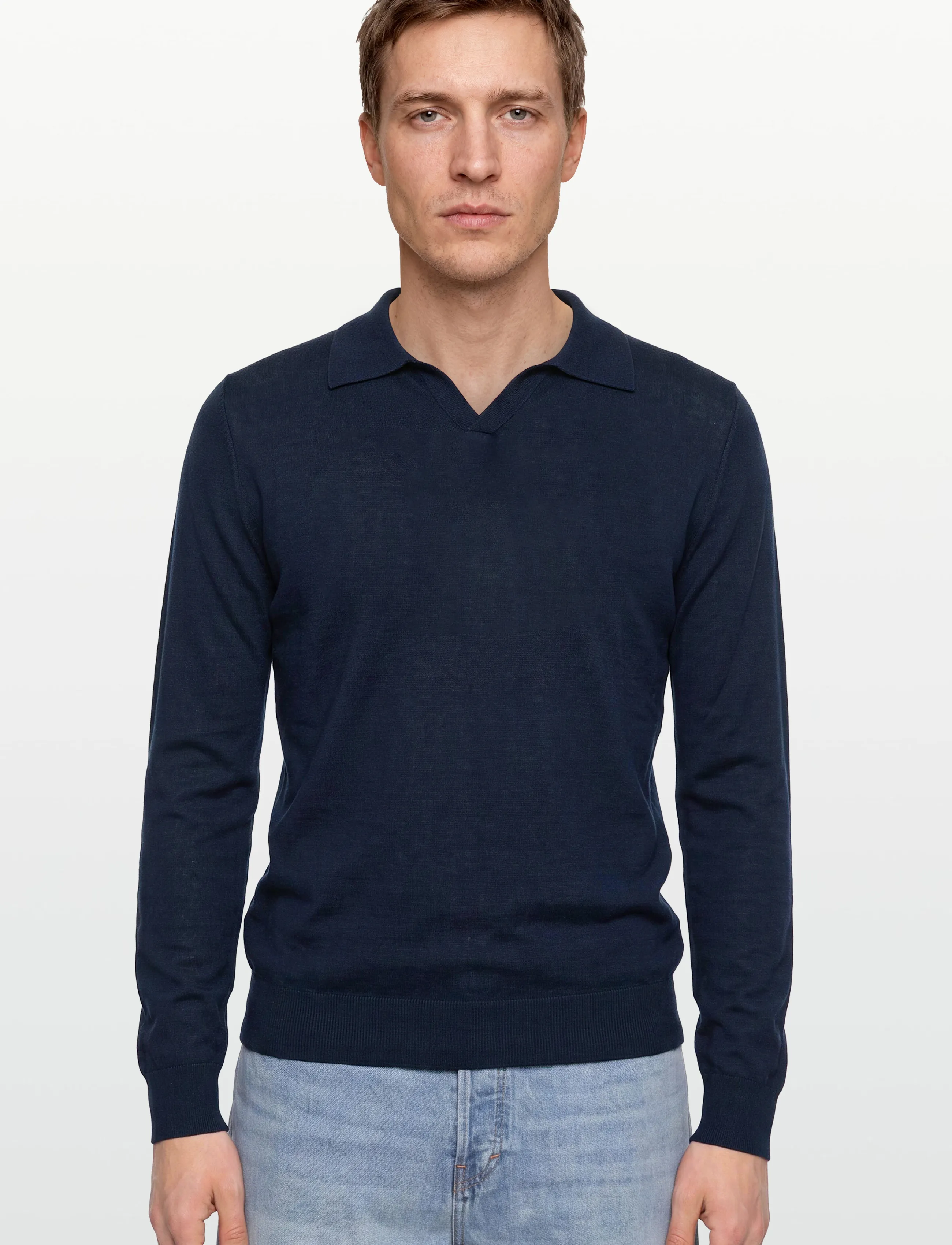 Davida Cashmere - Man Fine Knit Open Collar Sweater - stickade basplagg - navy - 3